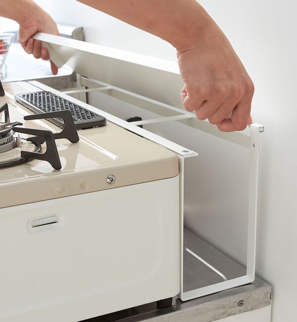 collex「【tower】コンロ奥隙間ラック キッチンラック 汚れ防止 スリム収納」|食器・キッチングッズ|