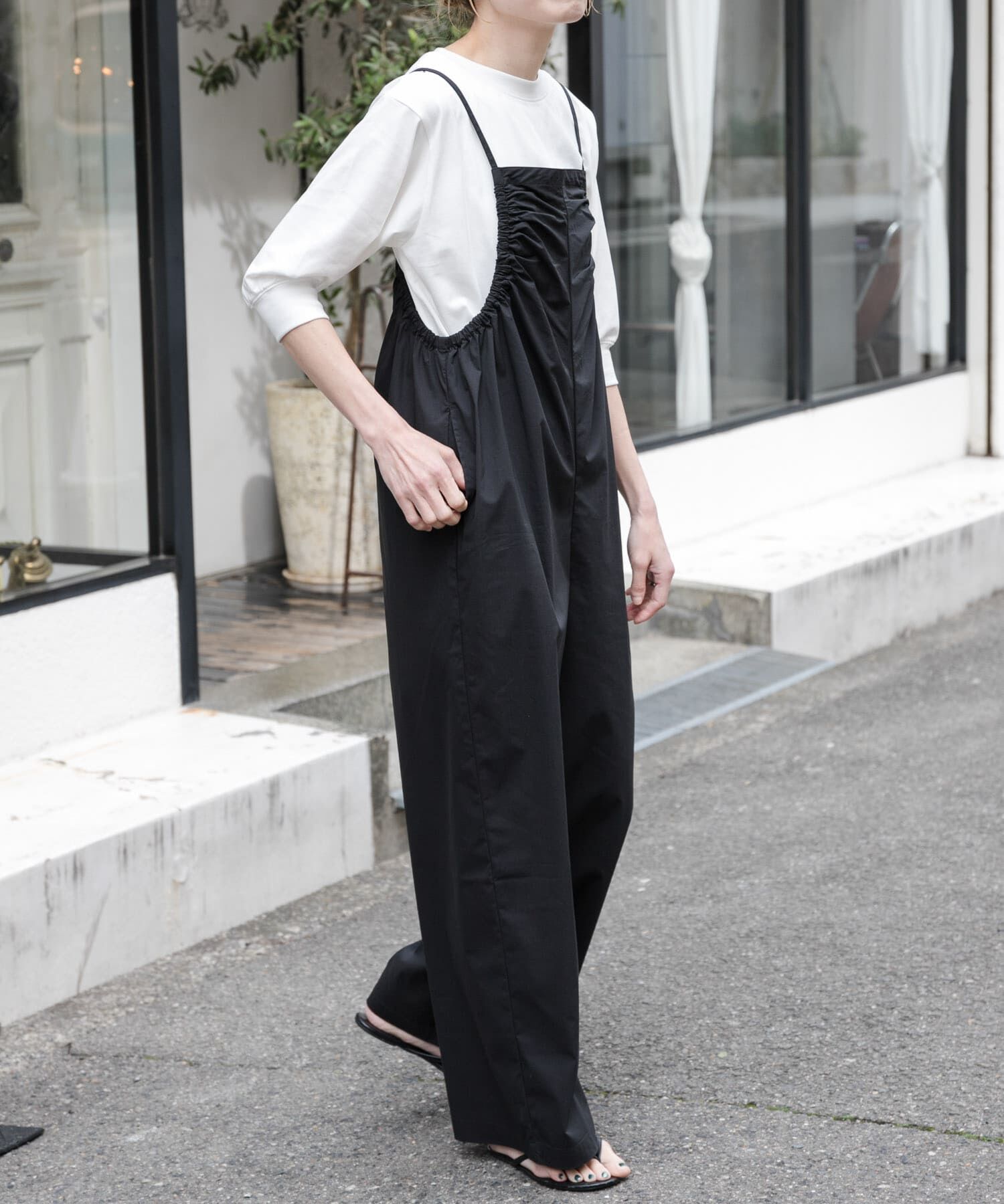 URBAN RESEARCH DOORS「FORK&SPOON　サイドギャザーサロペット」|スカート|ブラック