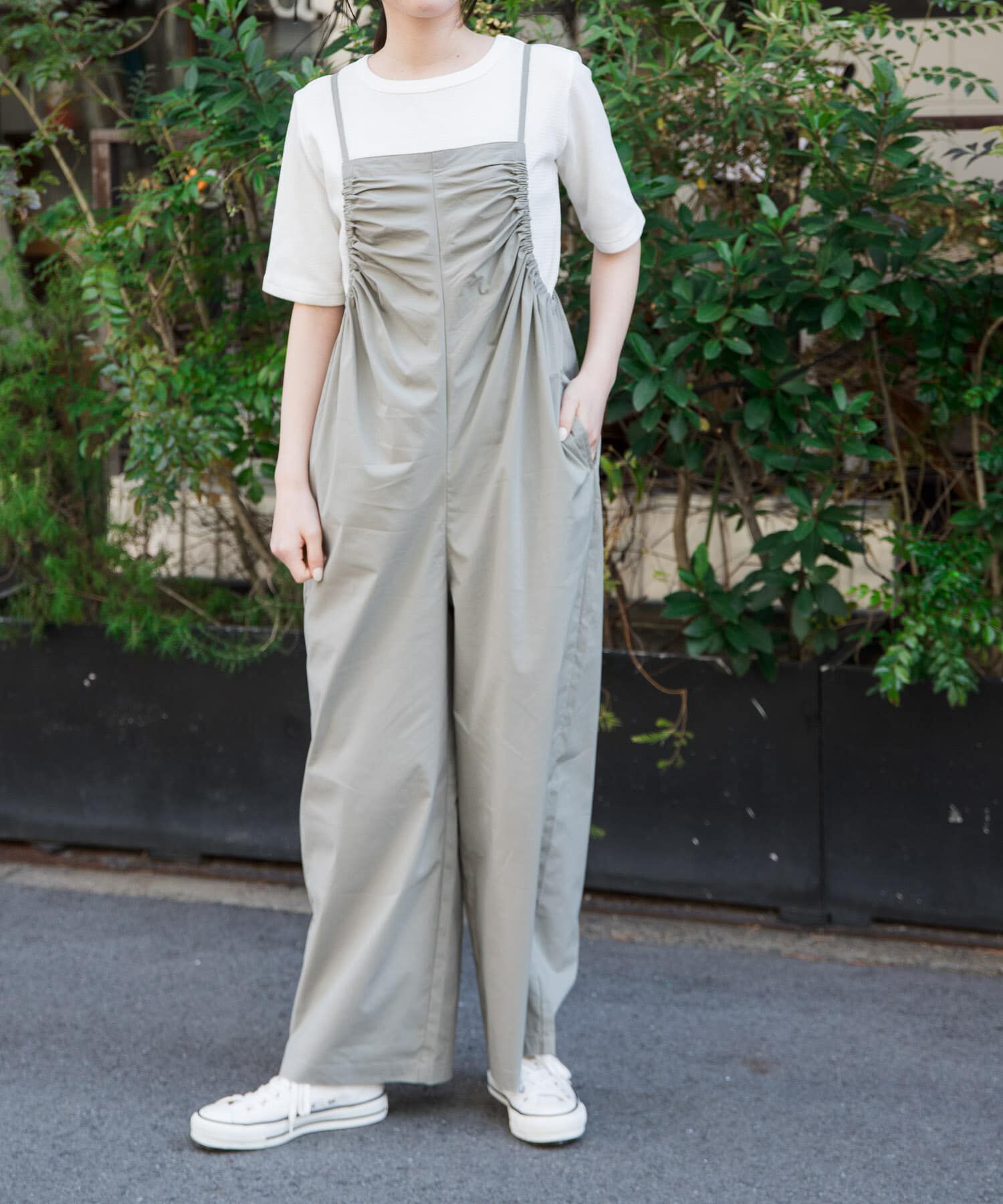 URBAN RESEARCH DOORS「FORK&SPOON　サイドギャザーサロペット」|スカート|カーキ