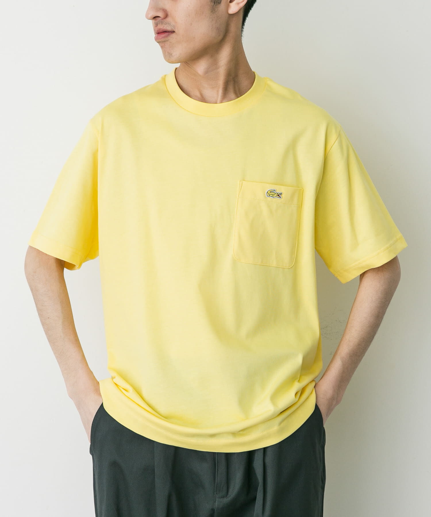URBAN RESEARCH DOORS「LACOSTE　アウトラインクロックポケットTシャツ」|Tシャツ・カットソー|イエロー