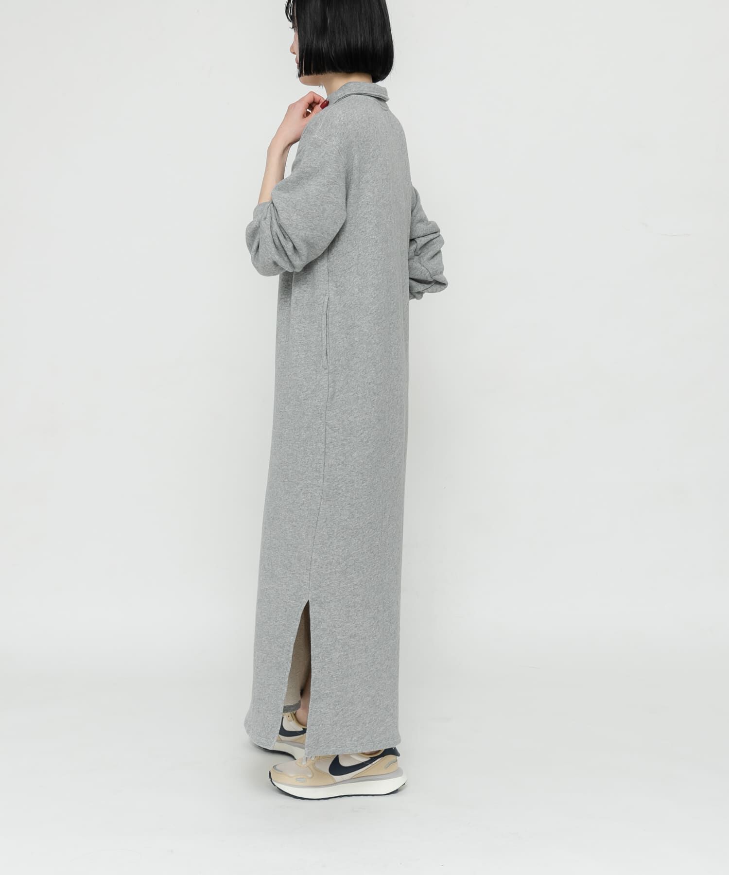 URBAN RESEARCH DOORS「『別注』Sports Wear&times;DOORS　ハーフジップ長袖ワンピース」|ワンピース|