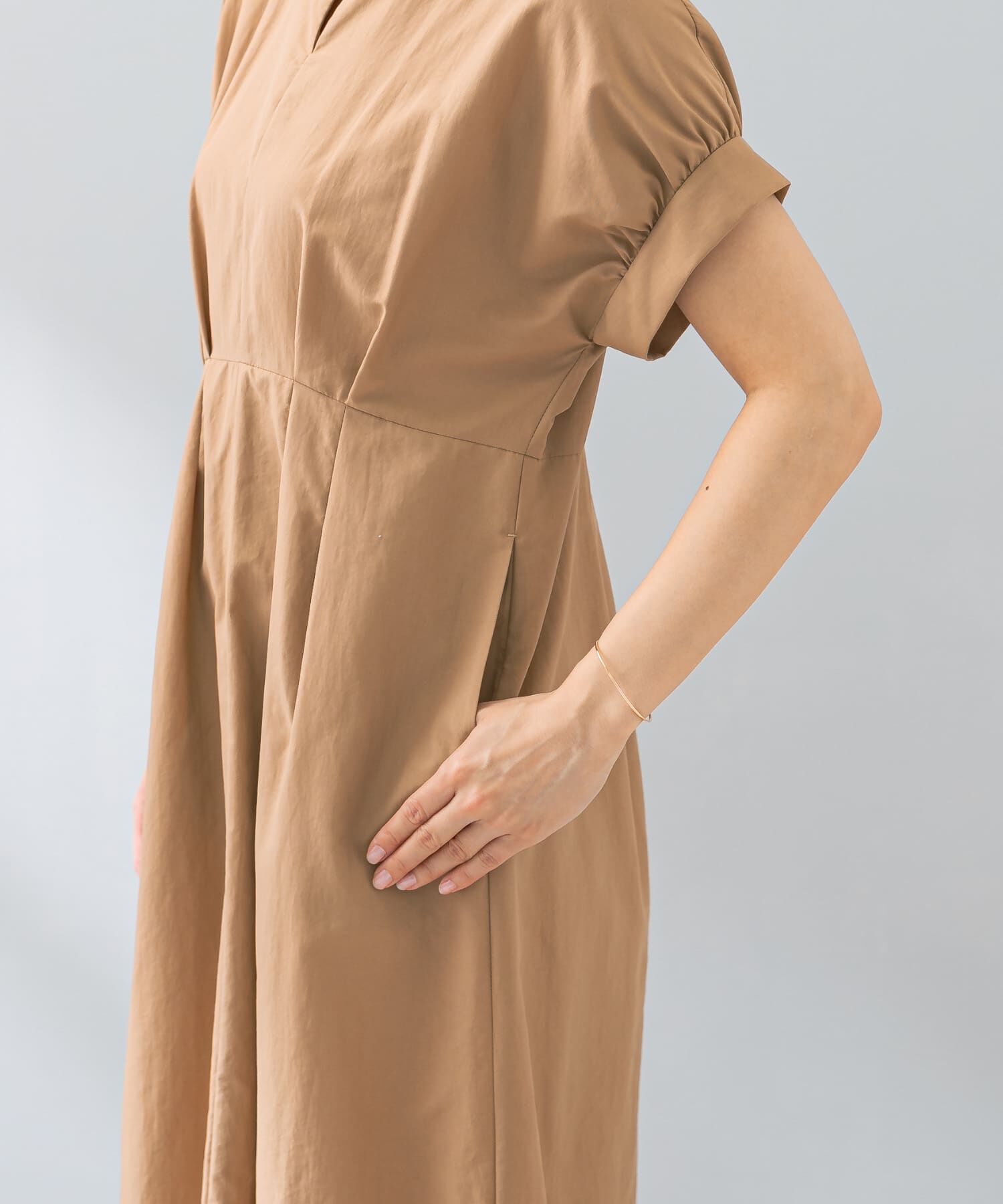 URBAN RESEARCH ROSSO「F by ROSSO　撥水ウエストマークドルマンワンピース」|ワンピース|