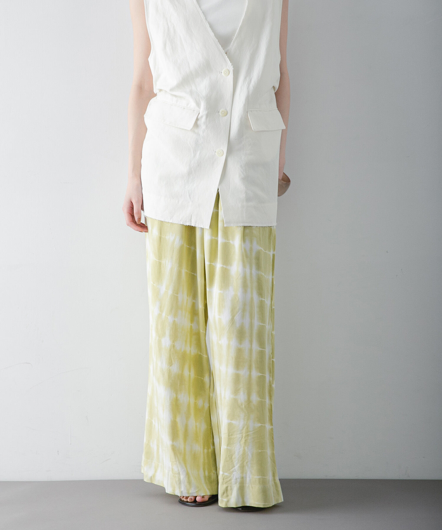 URBAN RESEARCH「『一部別注カラー』LUSANA　CICI PANTS」|その他|