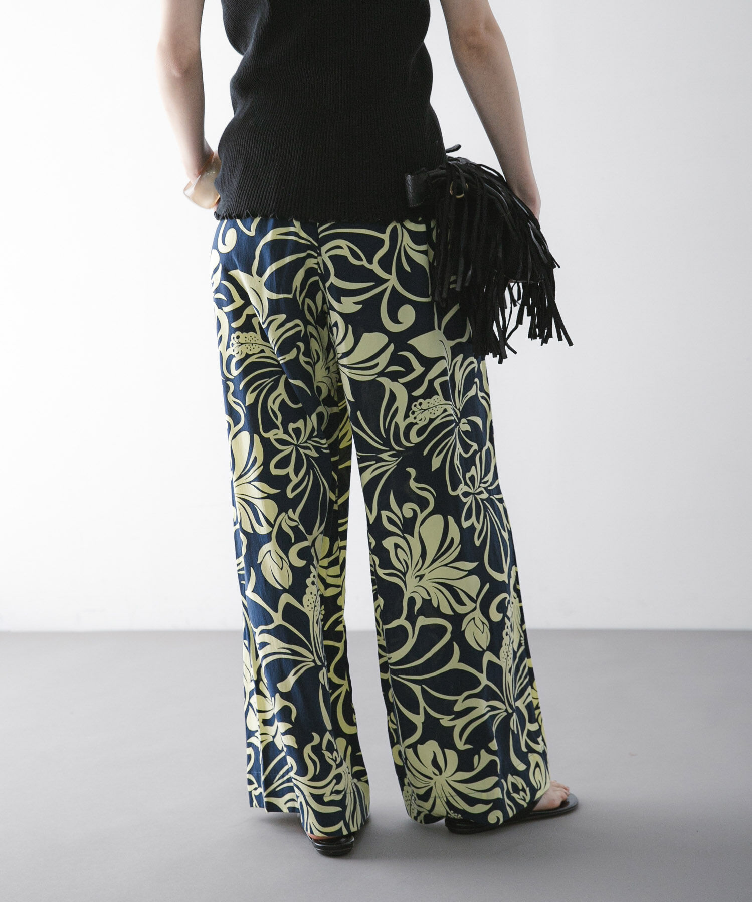 URBAN RESEARCH「『一部別注カラー』LUSANA　CICI PANTS」|その他|