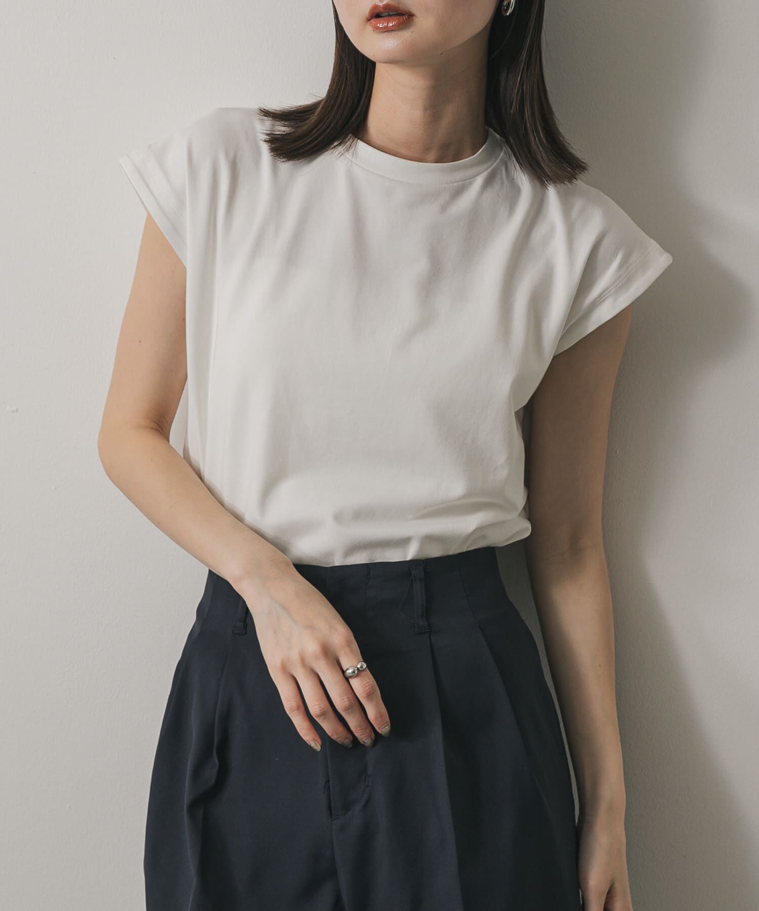 SENSE OF PLACE by URBAN RESEARCH「『UR TECH ひやサラクール』 クールタッチフレンチスリーブTシャツ」|Tシャツ・カットソー|オフホワイト