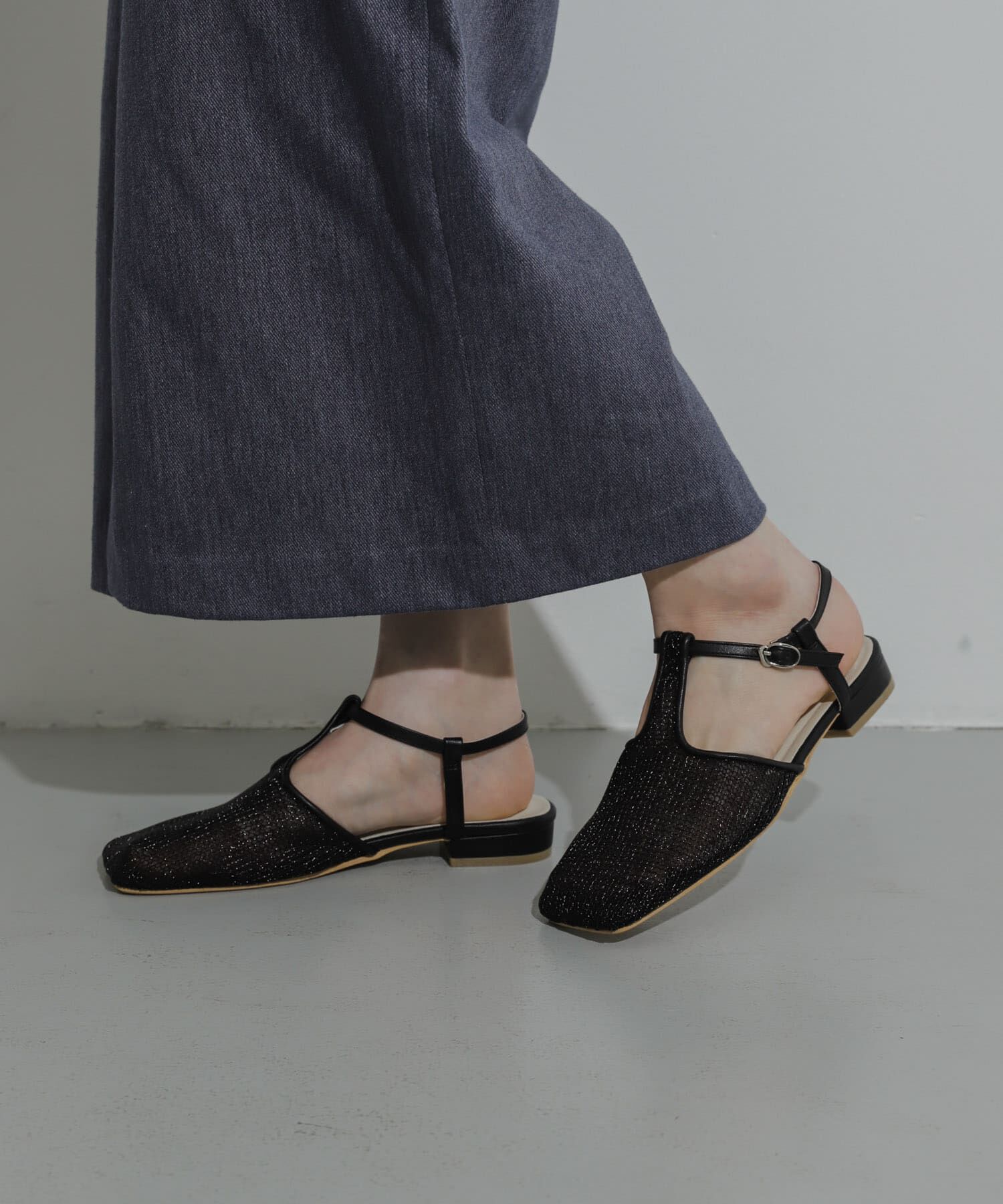 SENSE OF PLACE by URBAN RESEARCH「Tストラップメッシュサンダル」|サンダル|