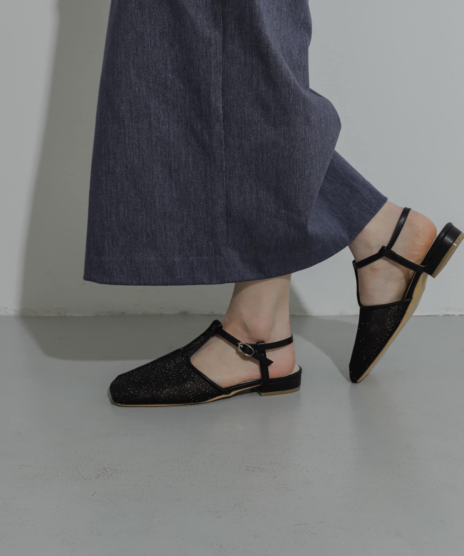 SENSE OF PLACE by URBAN RESEARCH「Tストラップメッシュサンダル」|サンダル|