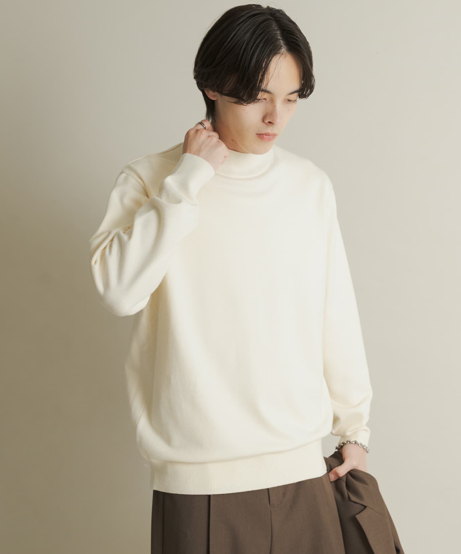 SENSE OF PLACE by URBAN RESEARCH「『一部WEB限定カラー』『洗濯可/毛玉防止』ストレッチモックネックニット」|ニット・セーター|