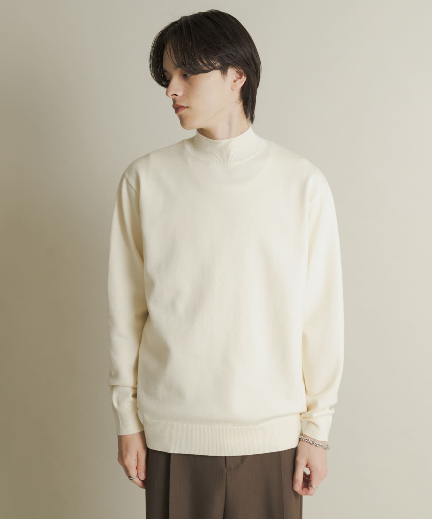 SENSE OF PLACE by URBAN RESEARCH「『一部WEB限定カラー』『洗濯可/毛玉防止』ストレッチモックネックニット」|ニット・セーター|