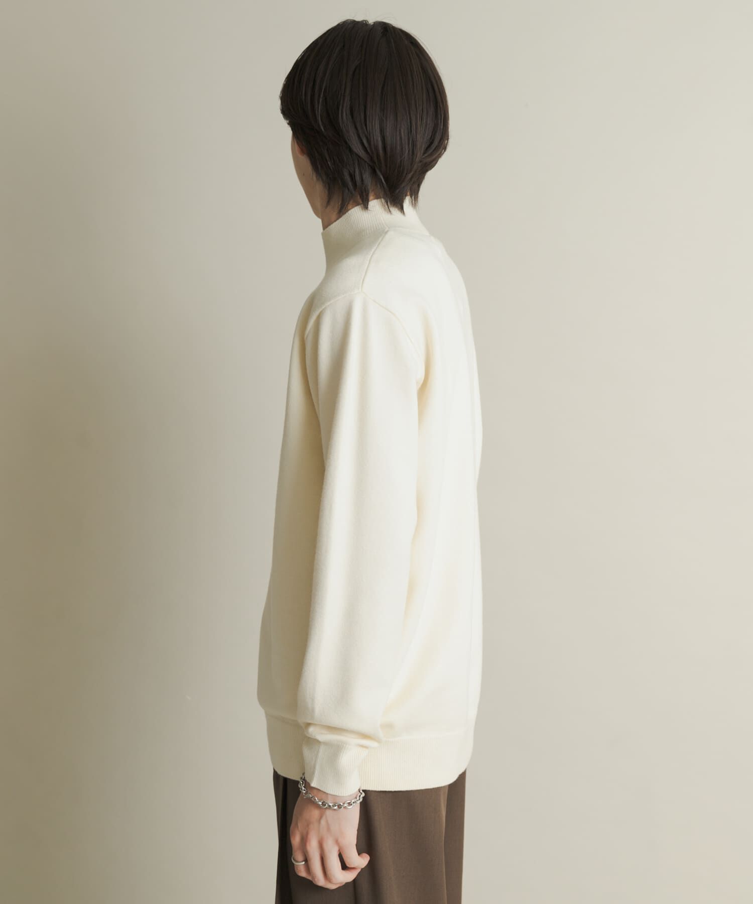 SENSE OF PLACE by URBAN RESEARCH「『一部WEB限定カラー』『洗濯可/毛玉防止』ストレッチモックネックニット」|ニット・セーター|