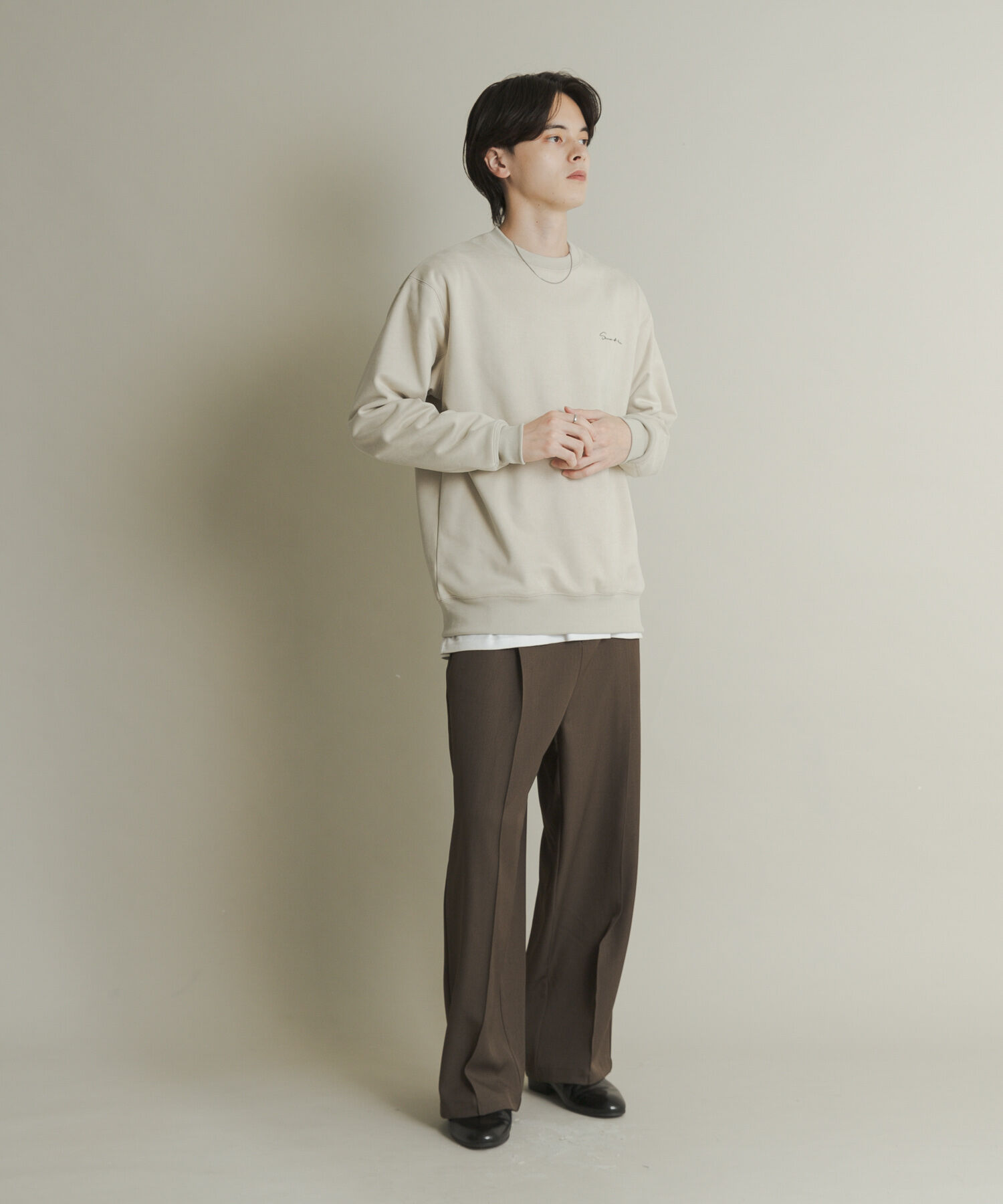 SENSE OF PLACE by URBAN RESEARCH「『ユニセックス』シシュウフェイクスエードクルーネックスウェット」|スウェット・ジャージ|