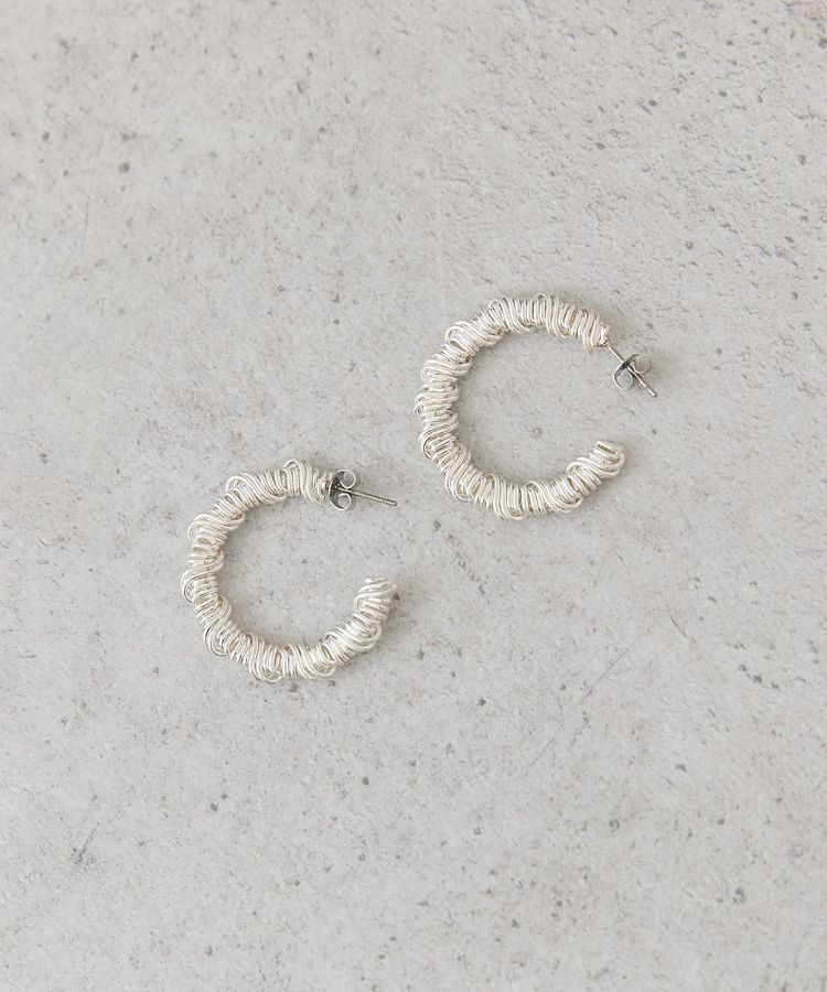 AMERICAN HOLIC「ワイヤーロールピアス」|ピアス|Silver
