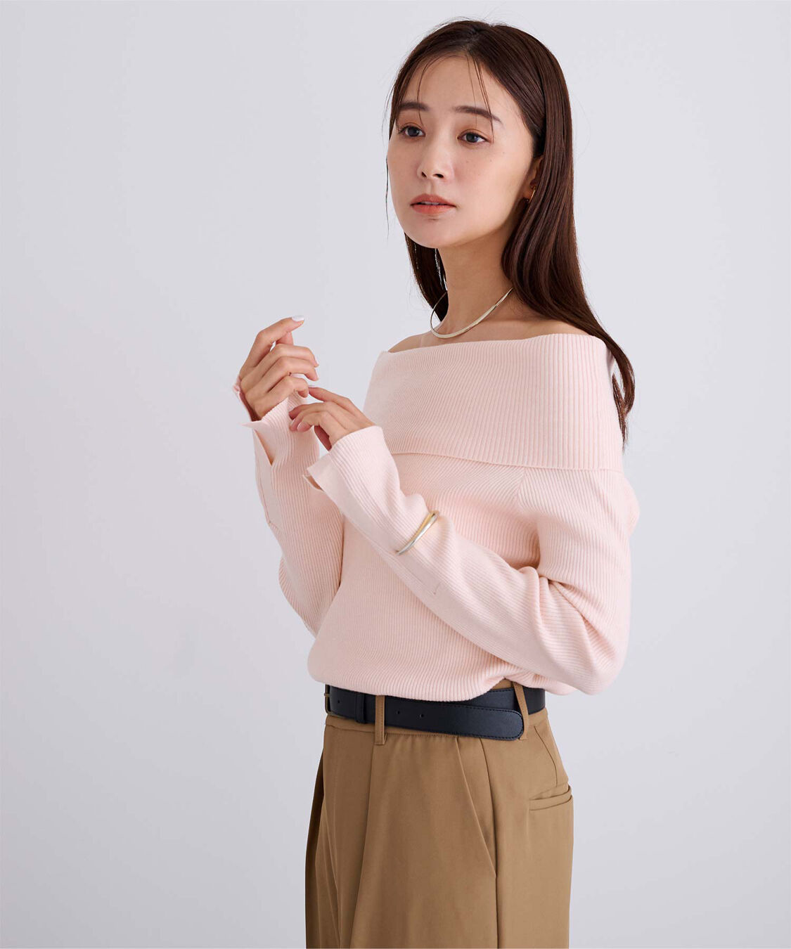 ur's「オフショルダーリブニット」|ニット・セーター|