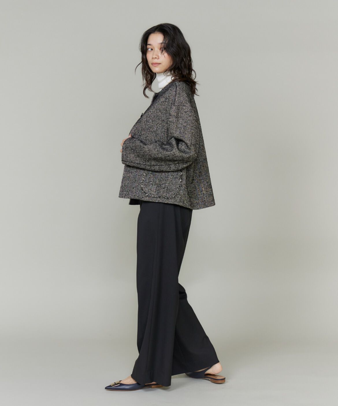 INED「《大きいサイズ》ヘリンボーン柄ノーカラーショートコート」|ピーコート|