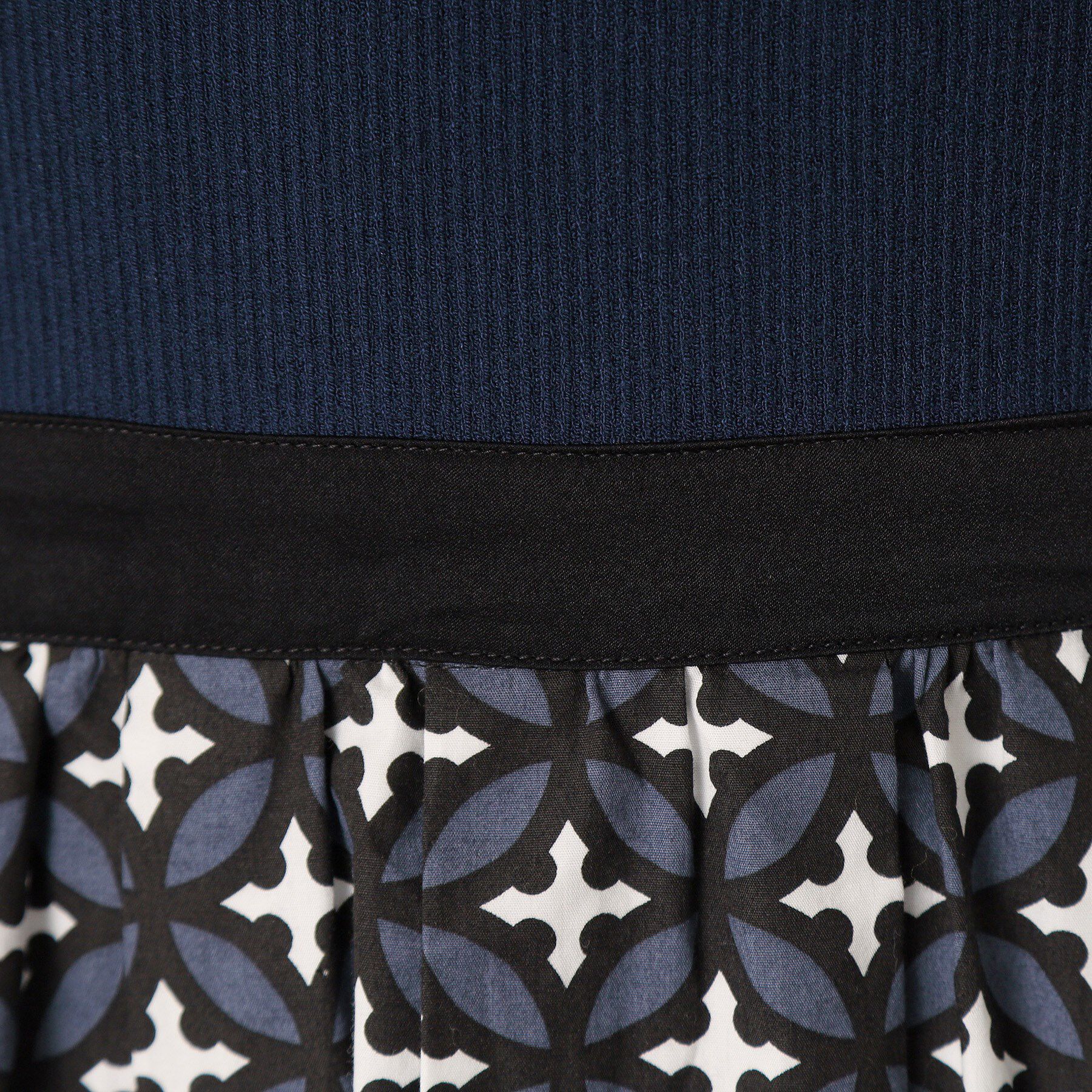 DRESSTERIOR「【洗える】オーバーラップサークルフレンチスリーブワンピ」|ワンピース|