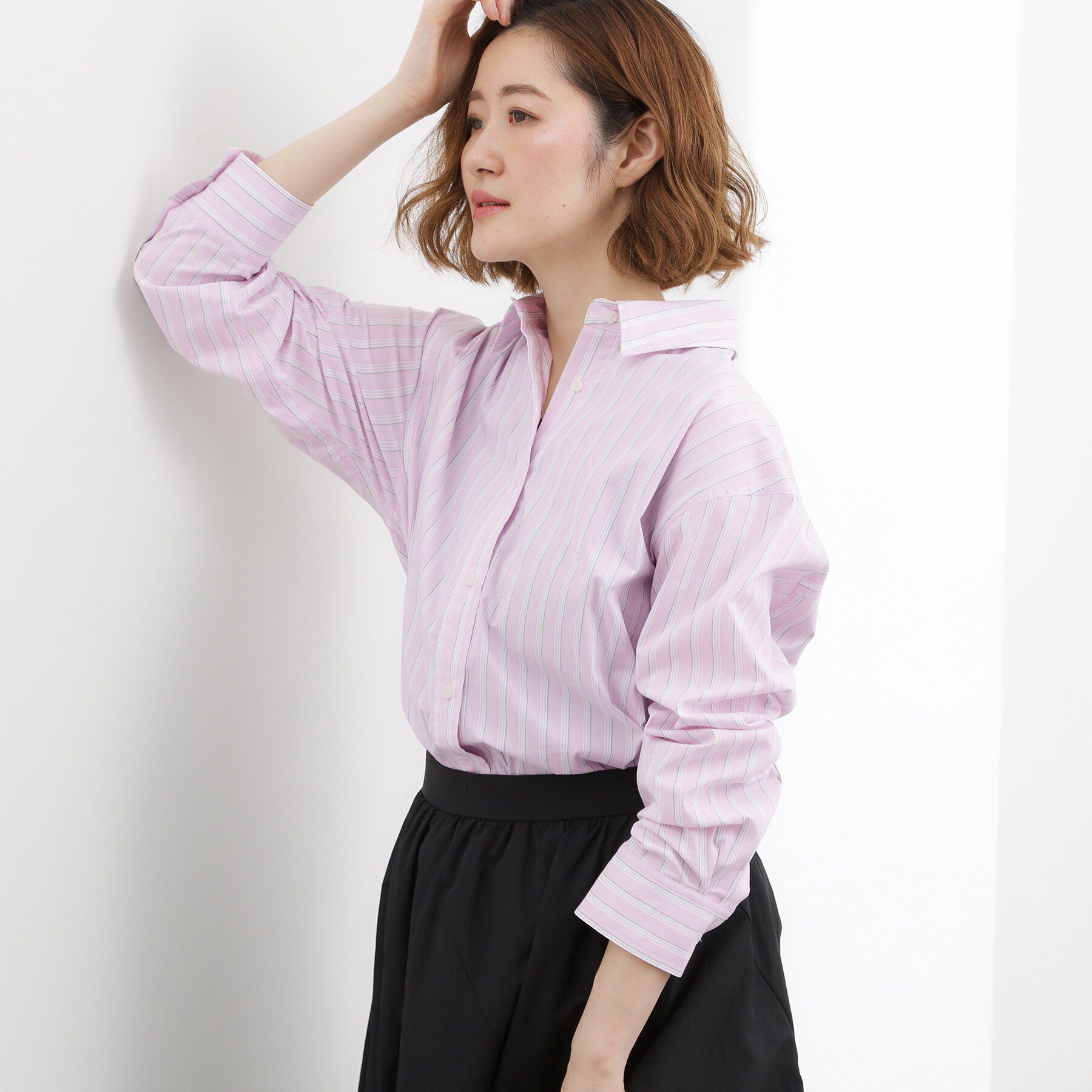 grove「【貴島明日香さん着用】一度着たら手放せない、驚きの伸びを備えたコットンナイロンストレッチシャツ」|シャツ・ブラウス|