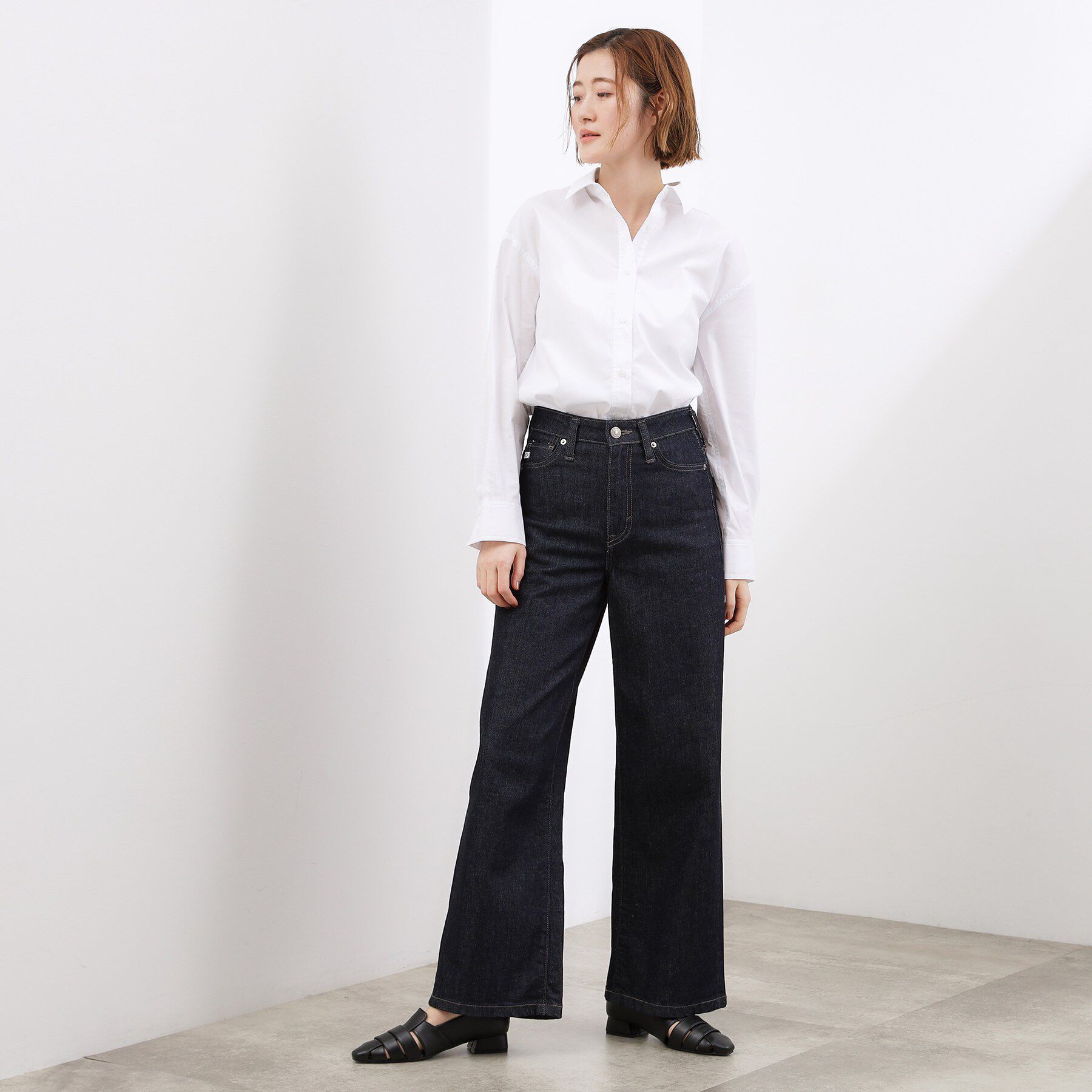 grove「【貴島明日香さん着用】一度着たら手放せない、驚きの伸びを備えたコットンナイロンストレッチシャツ」|シャツ・ブラウス|