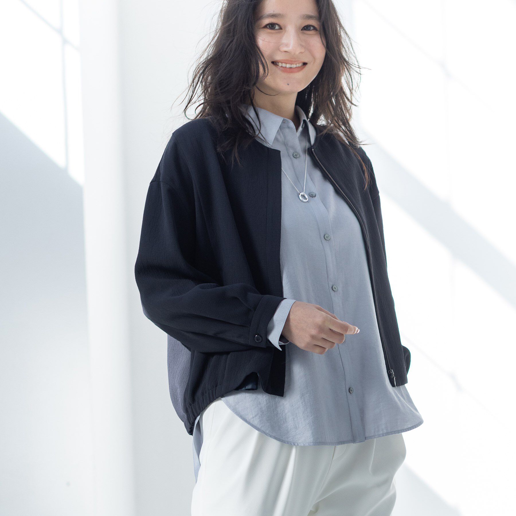 INDIVI「【洗える】凹凸素材シンプルブルゾン」|ブルゾン・スタジャン|ネイビー(094)