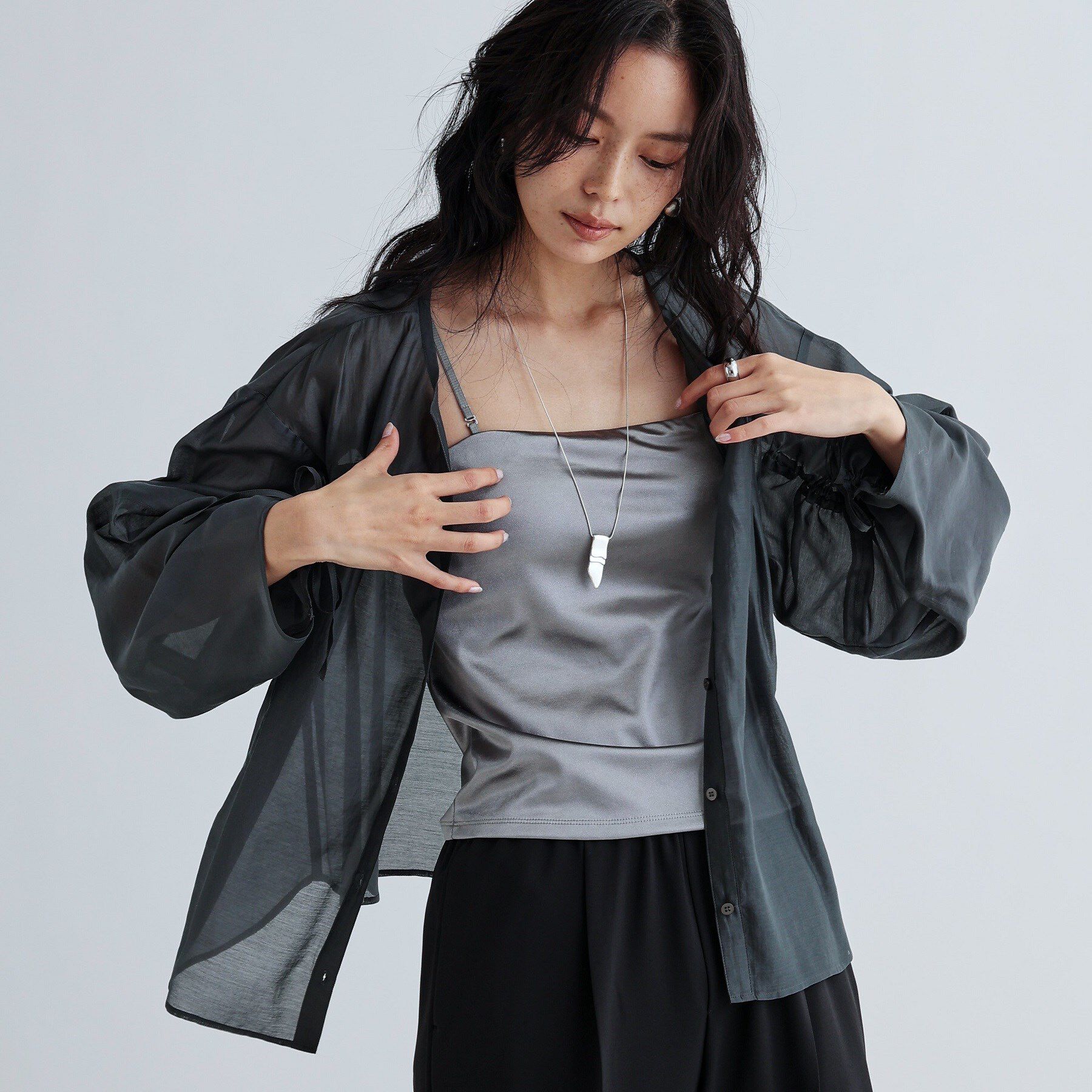 GALLEST「袖シャーリングシアーローンブラウス」|シャツ・ブラウス|