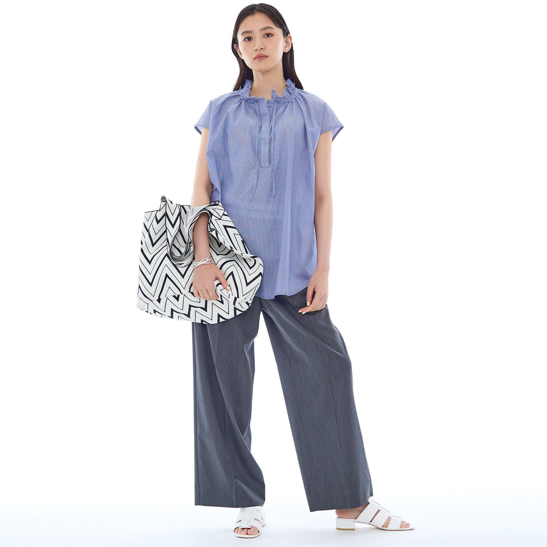 INDIVI「フリル衿ギャザーブラウス」|シャツ・ブラウス|