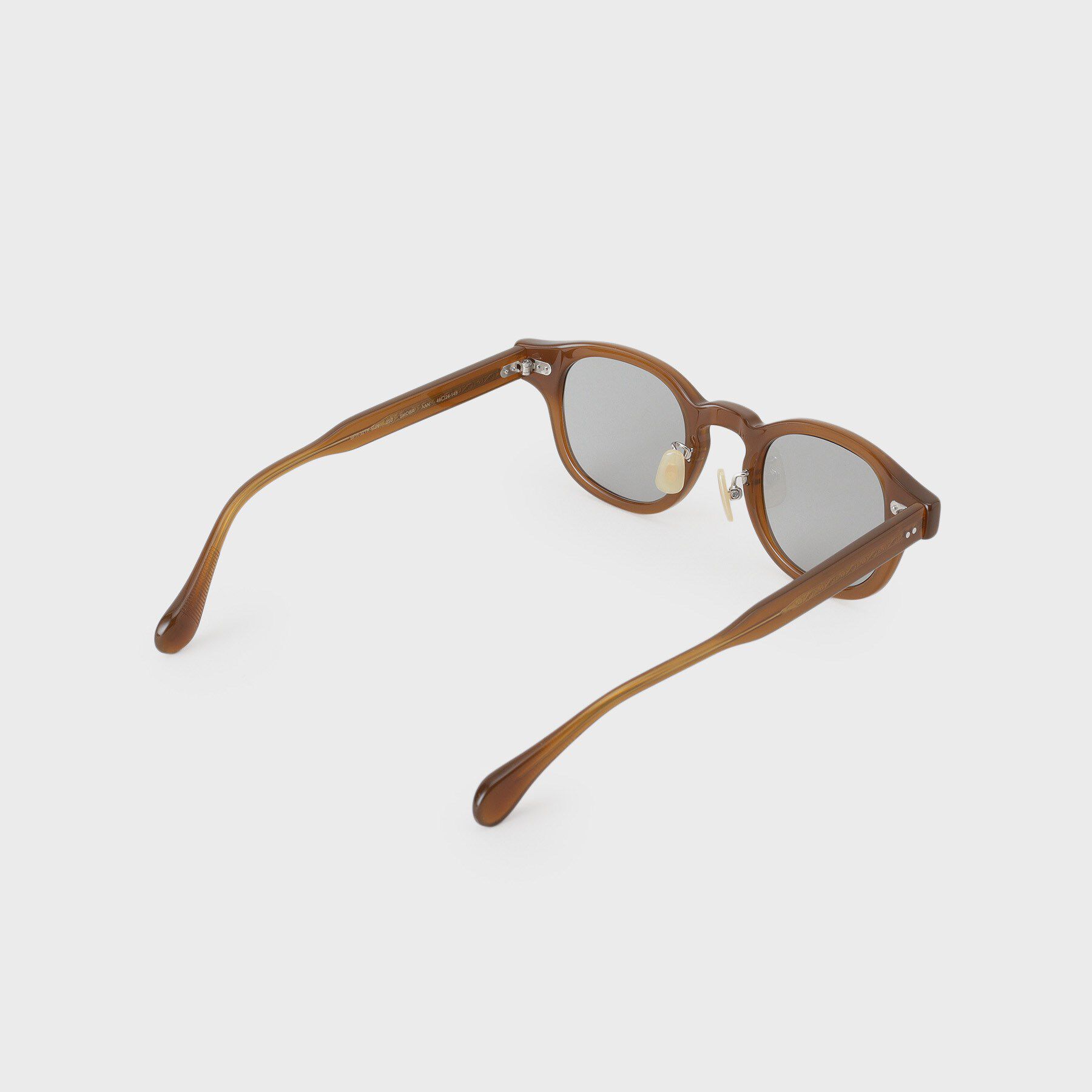 TAKEO KIKUCHI「【TAKEO KIKUCHI &times; THE BEDFORD HOTEL】ウェリントンフレーム サングラ」|メガネ|