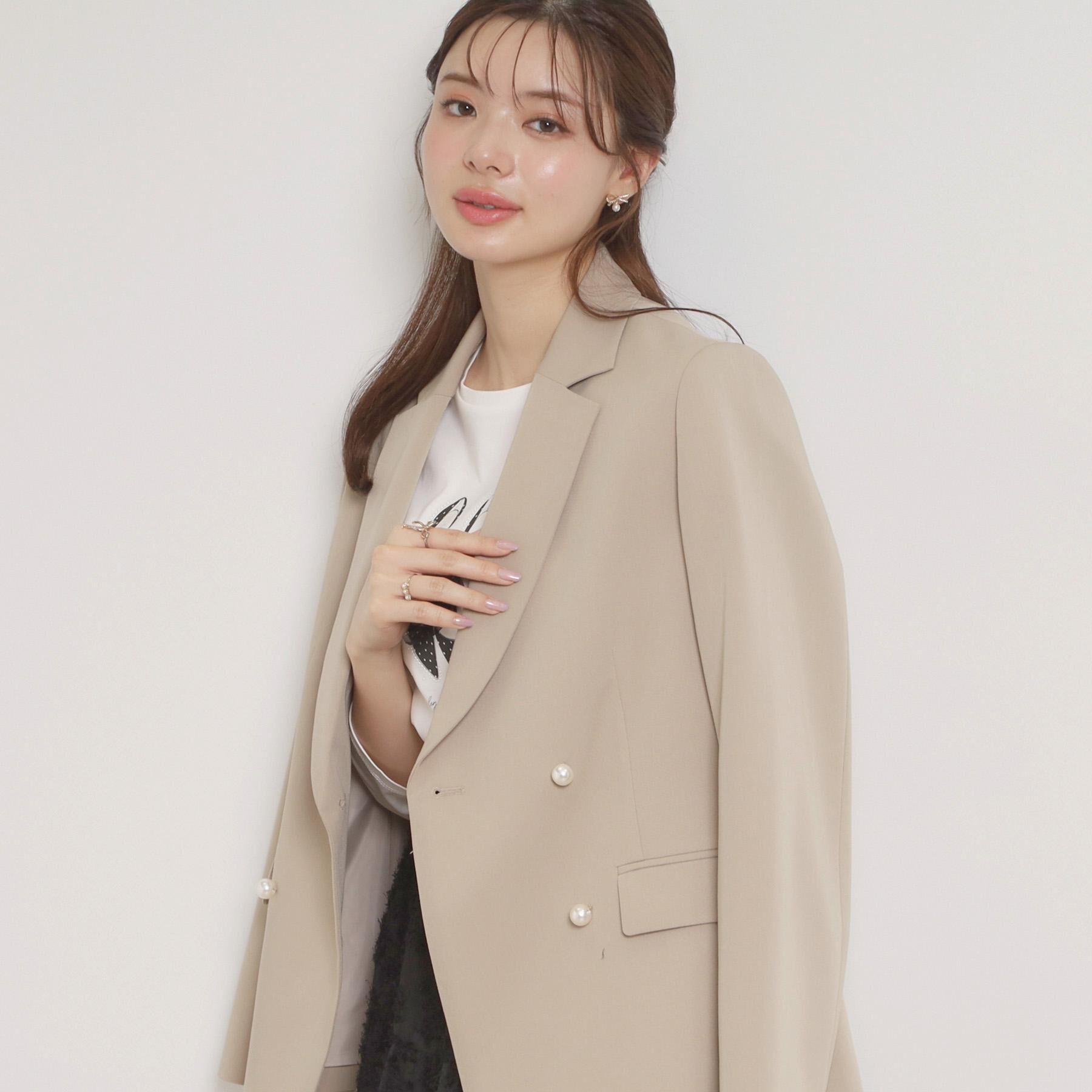 Couture broach「【洗える・通勤】パール調ボタン テーラードジャケット」|テーラードジャケット|