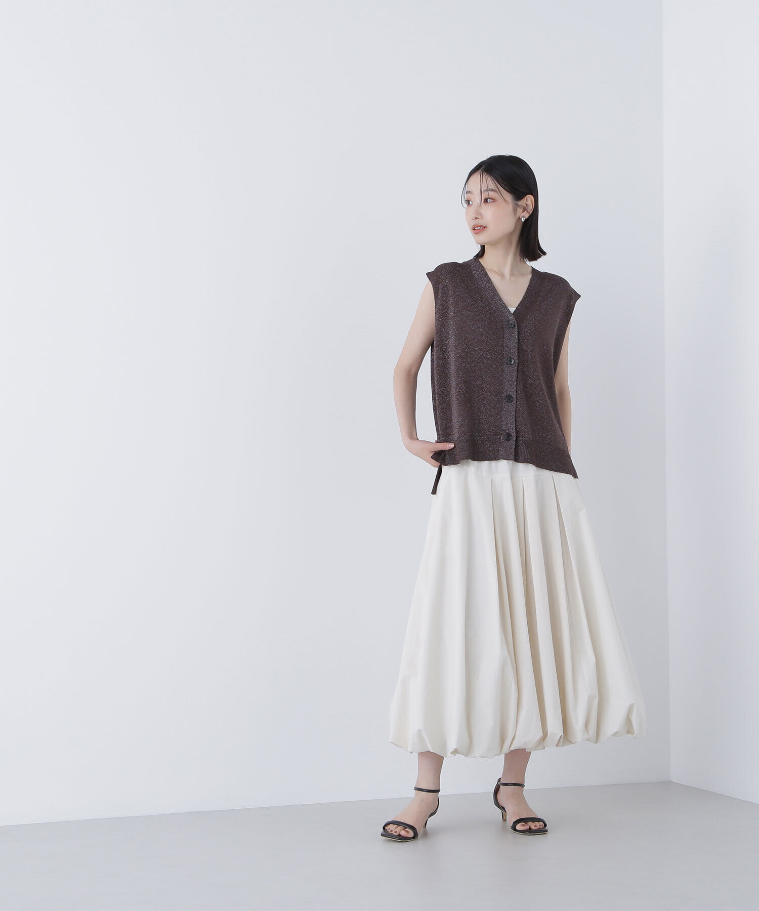  「スパークVネックニットベスト」|ニット・セーター|