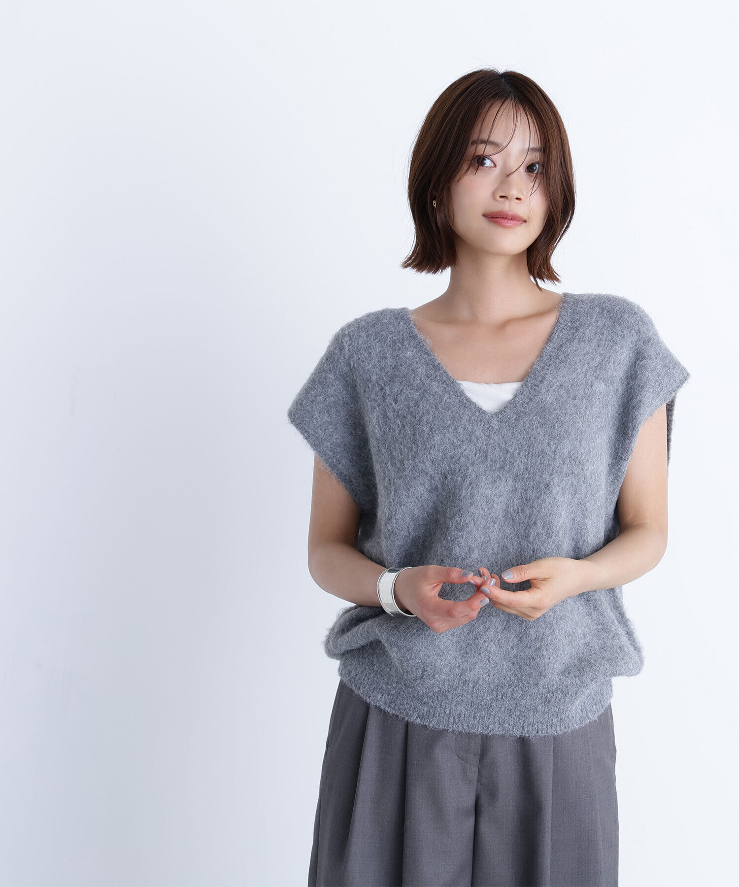  「ヘアリーVネックベスト」|ニット・セーター|