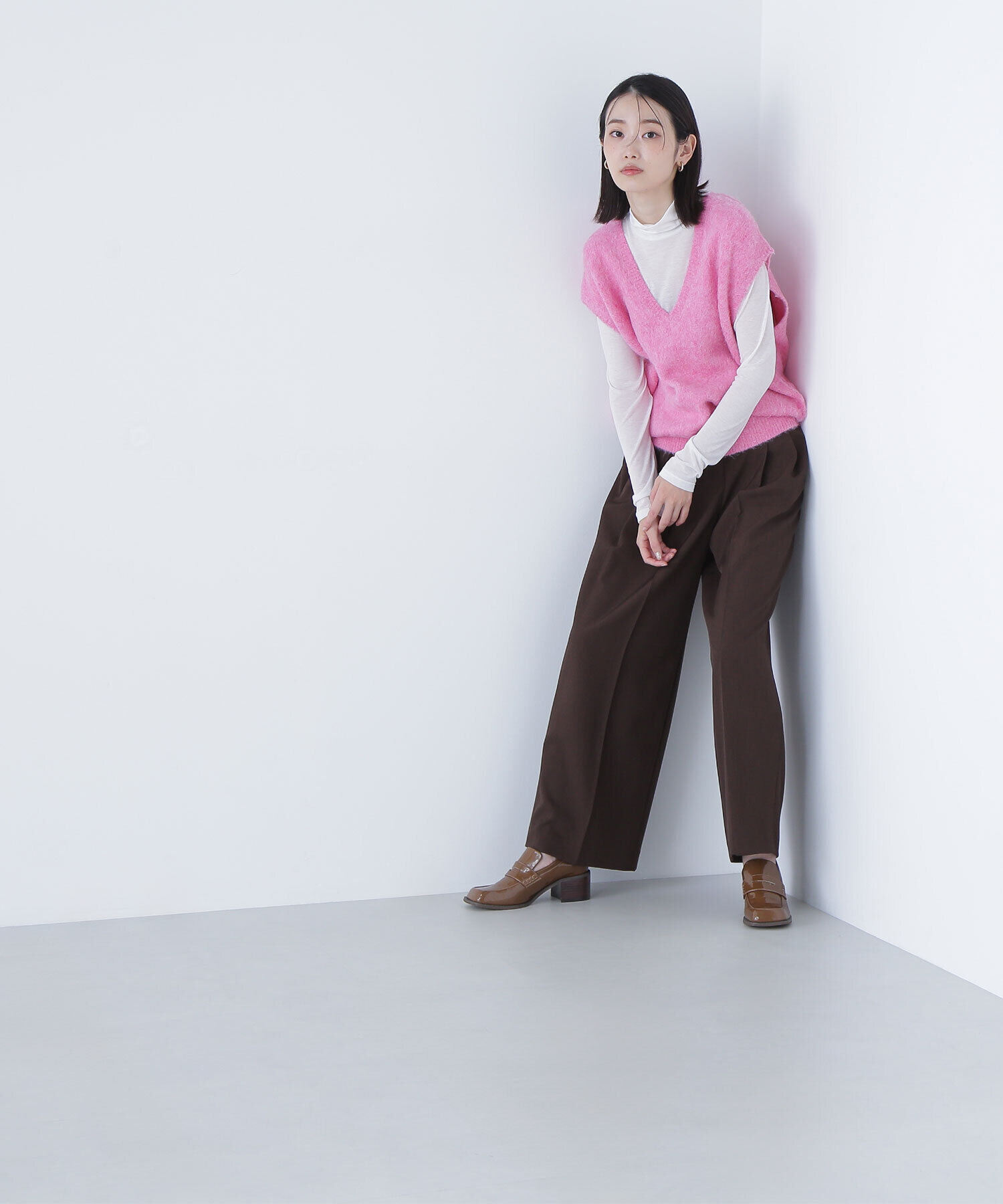  「ヘアリーVネックベスト」|ニット・セーター|