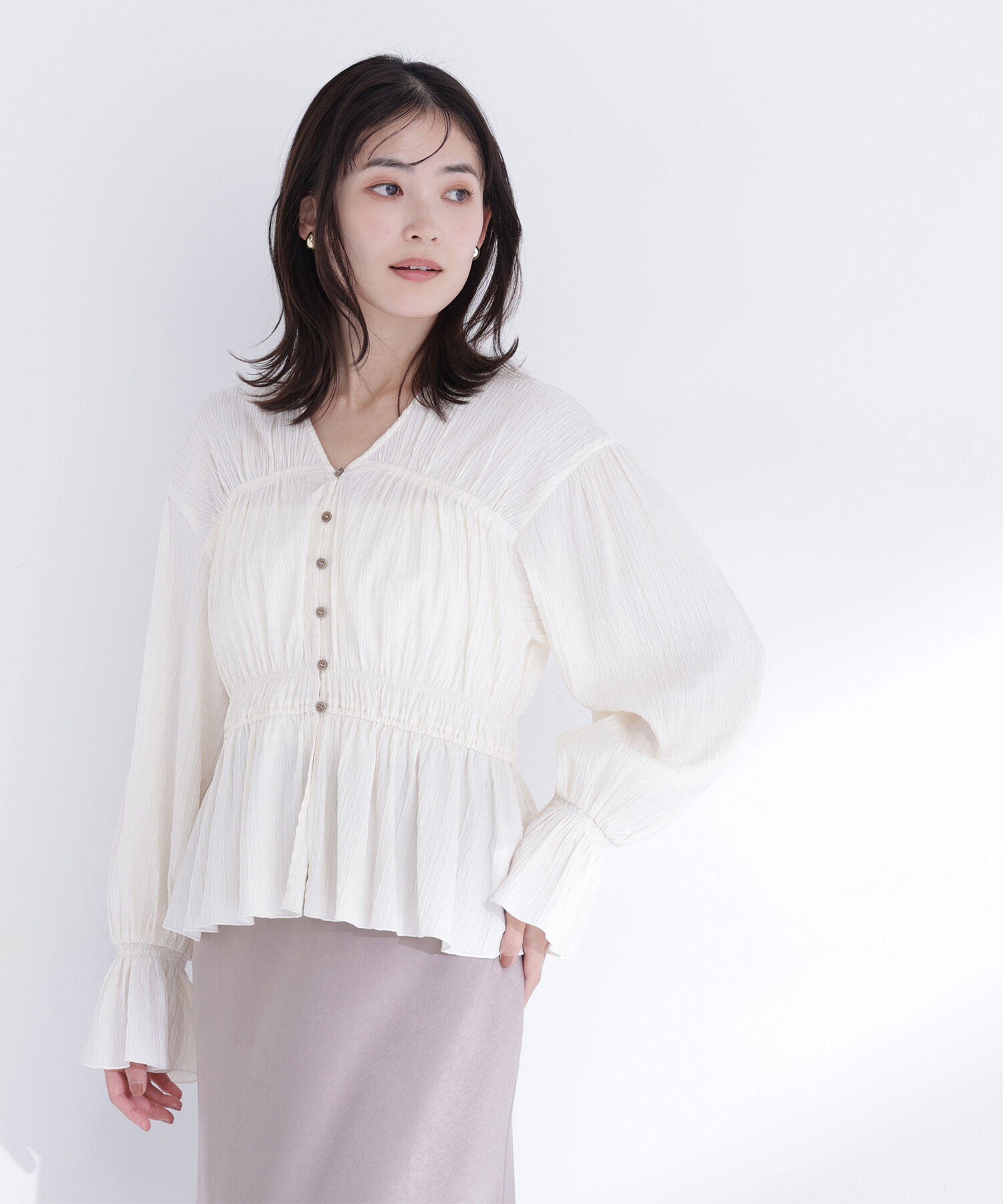  「Vネックギャザーブラウス」|シャツ・ブラウス|