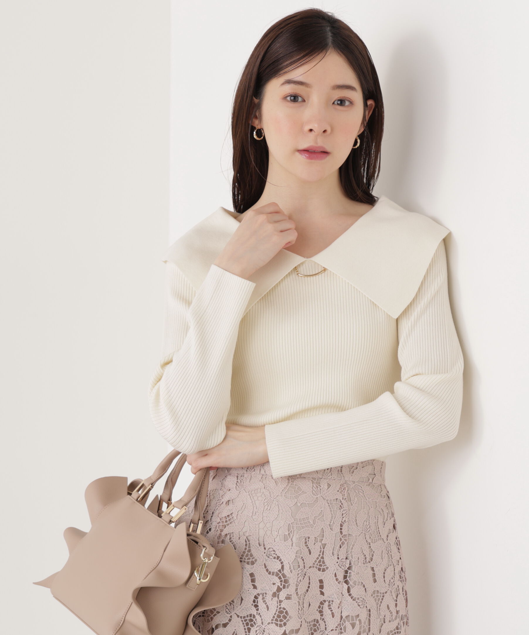 PROPORTION BODY DRESSING「バー付きビッグ襟ニット　26SS」|ニット・セーター|エクリュ1