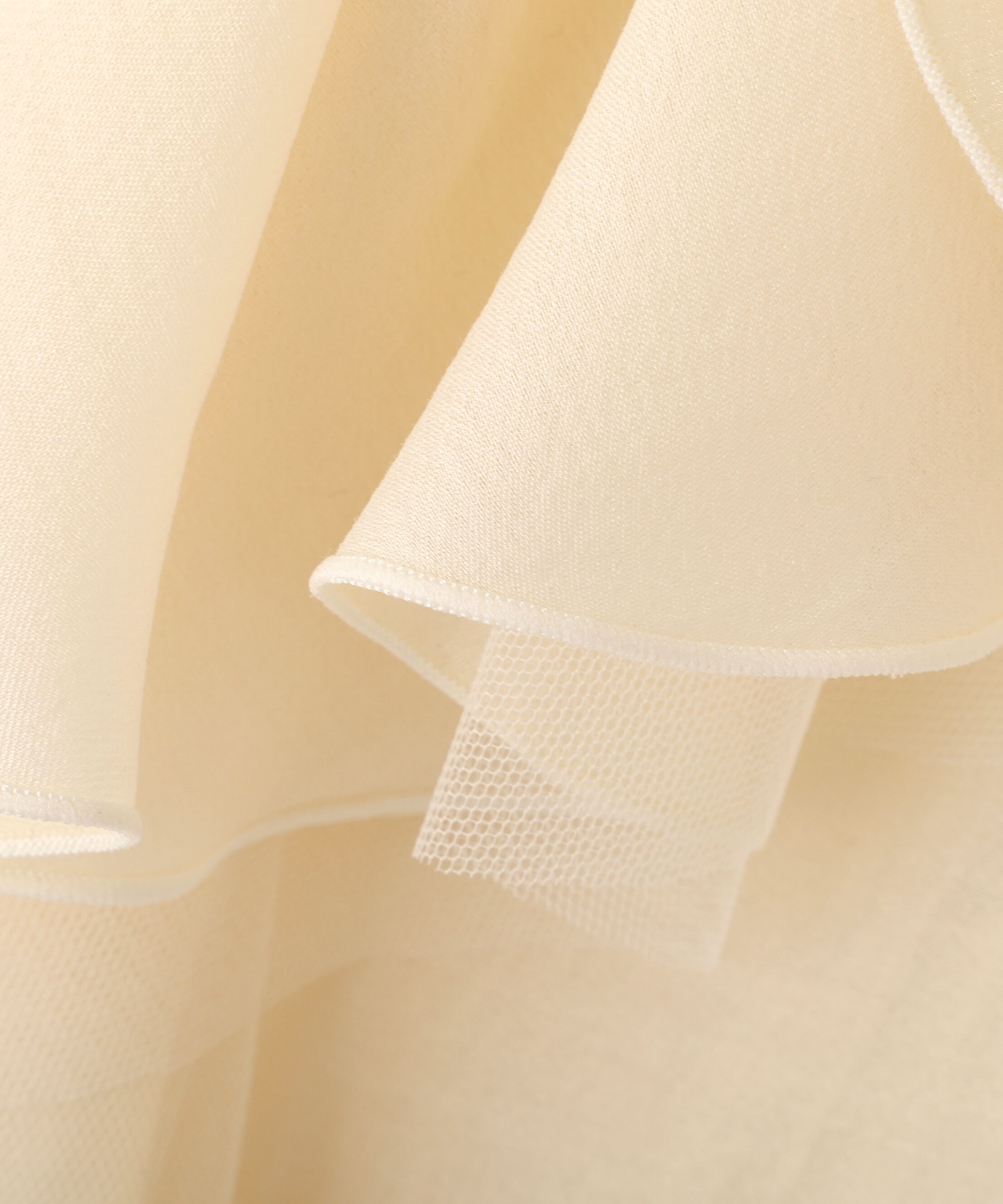 PROPORTION BODY DRESSING「チュール付きラッフルブラウス 26SS」|シャツ・ブラウス|