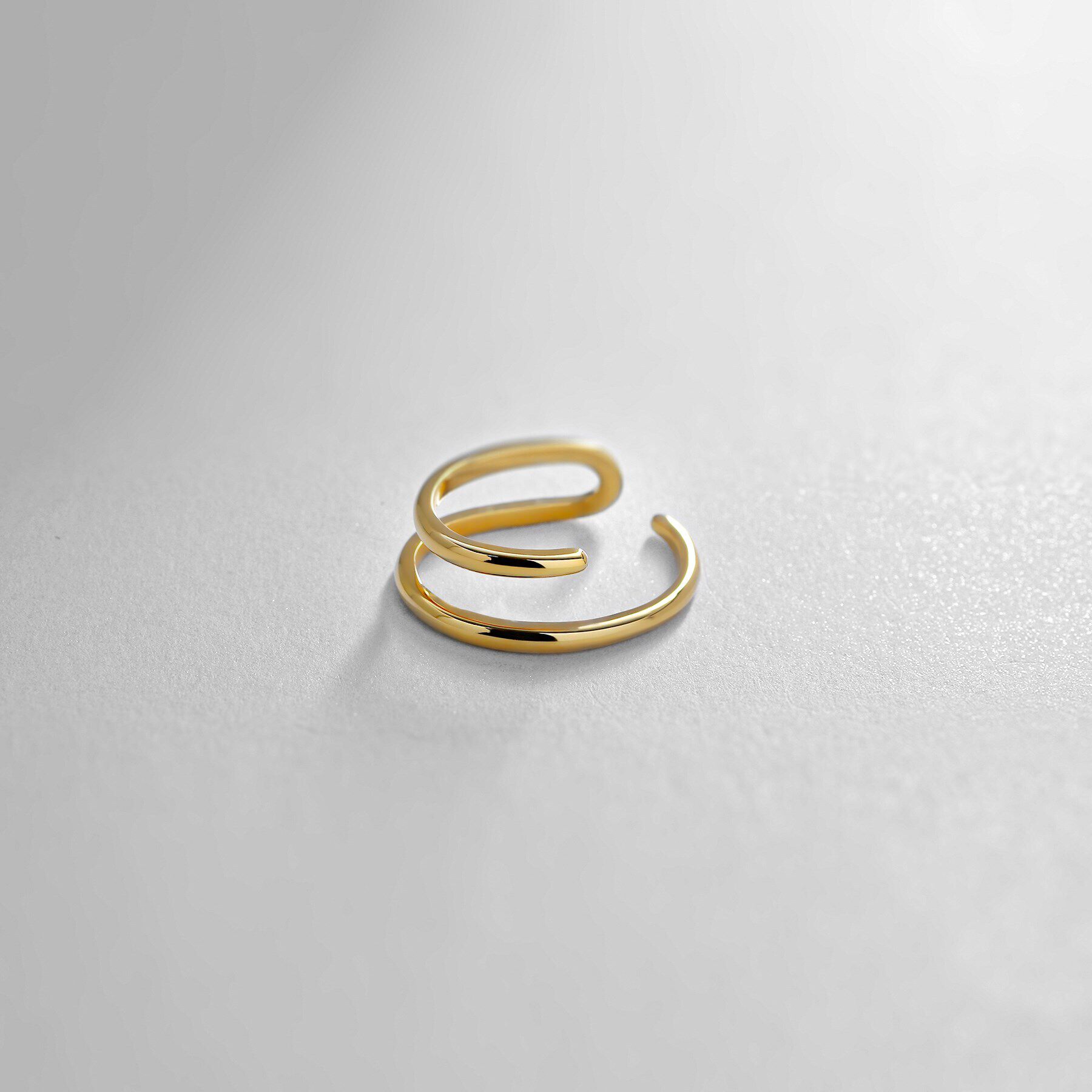 COCOSHNIK「シルバー ダブルフープ月甲 イヤーカフ」|イヤリング|シルバー(600)