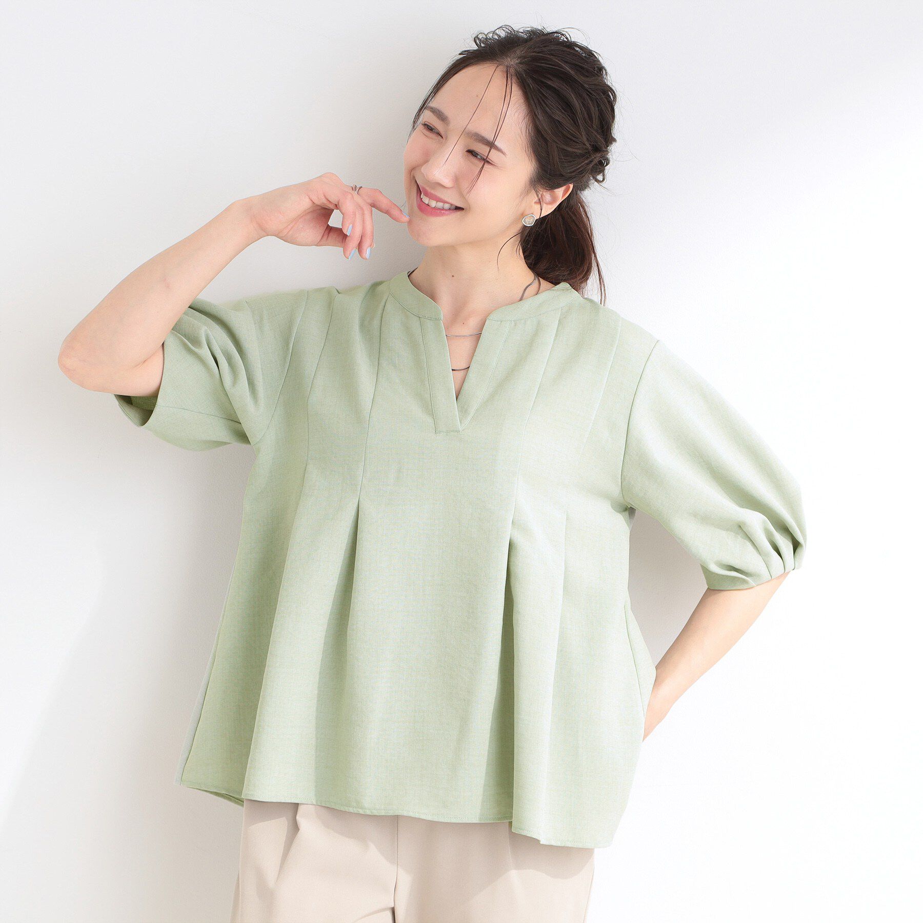 SHOO･LA･RUE「【洗濯後しわになりにくい/S-LL/インせず着られる】柄も選べる　1枚で決まる麻調5分袖ペプラムブラ」|シャツ・ブラウス|