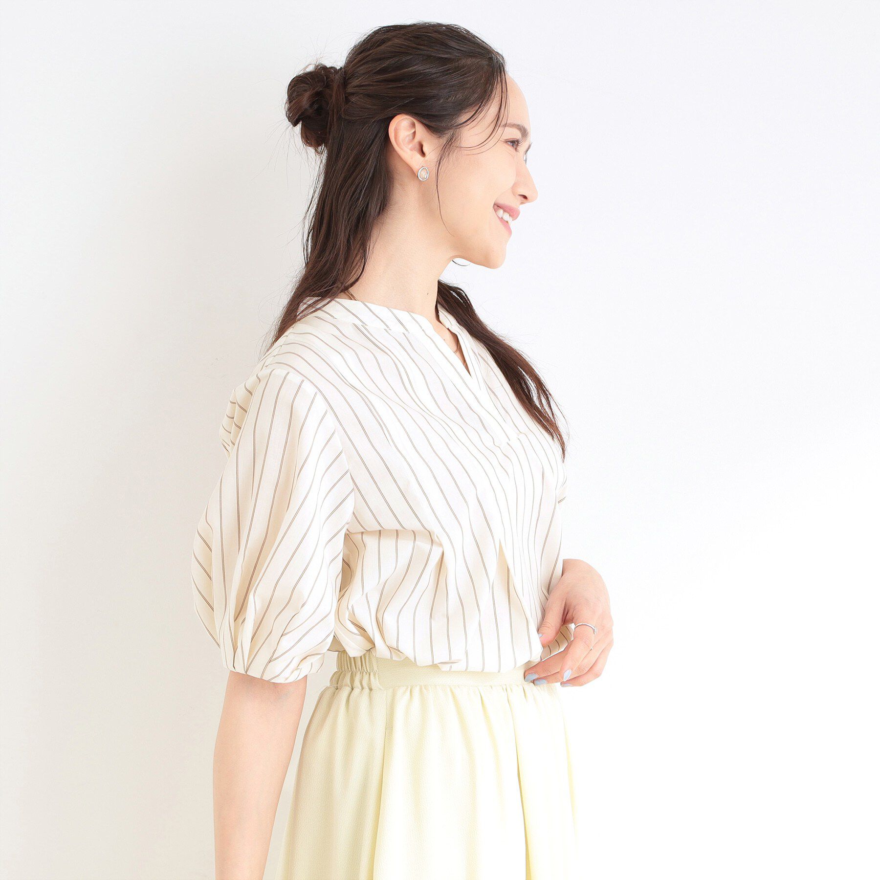 SHOO･LA･RUE「【洗濯後しわになりにくい/S-LL/インせず着られる】柄も選べる　1枚で決まる麻調5分袖ペプラムブラ」|シャツ・ブラウス|