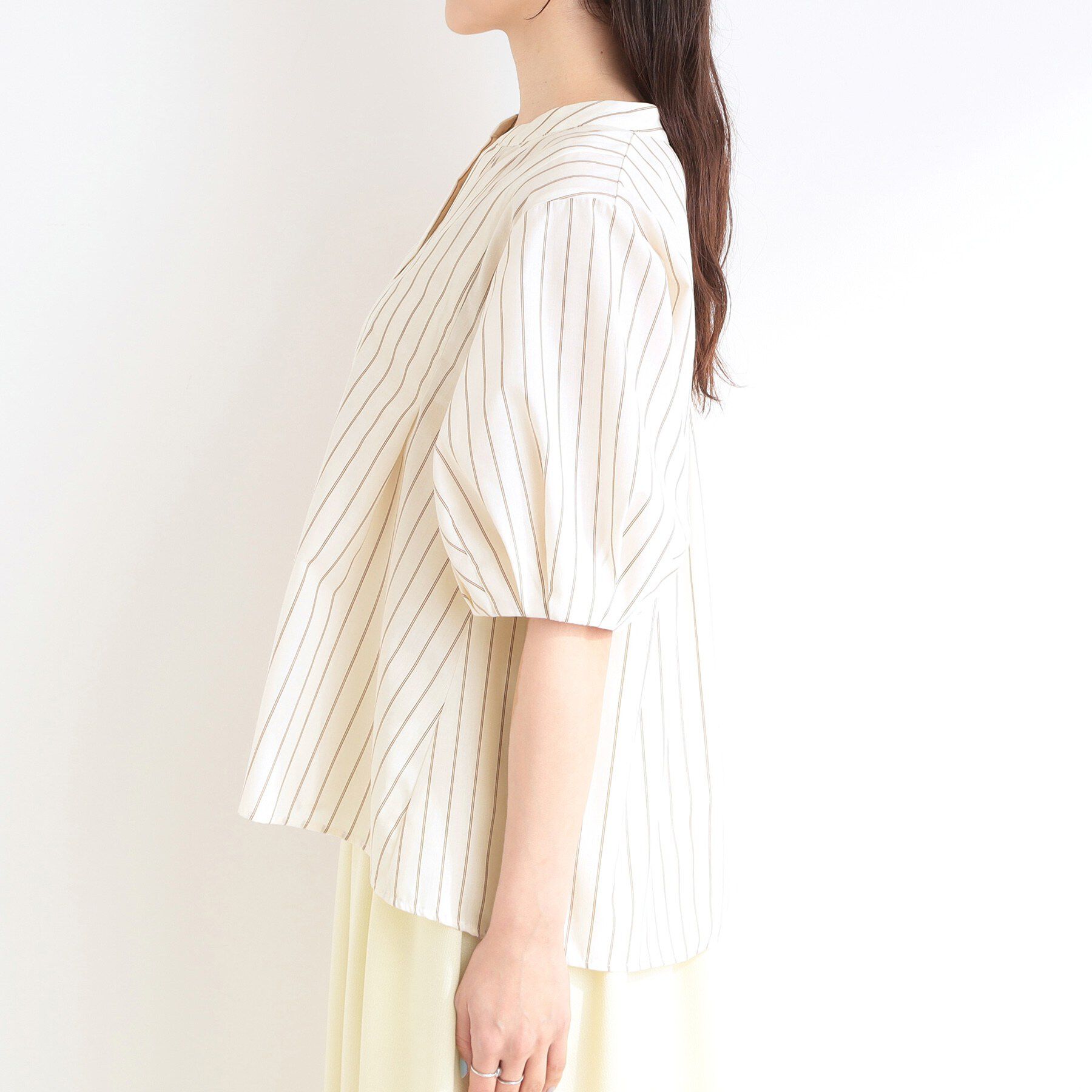 SHOO･LA･RUE「【洗濯後しわになりにくい/S-LL/インせず着られる】柄も選べる　1枚で決まる麻調5分袖ペプラムブラ」|シャツ・ブラウス|