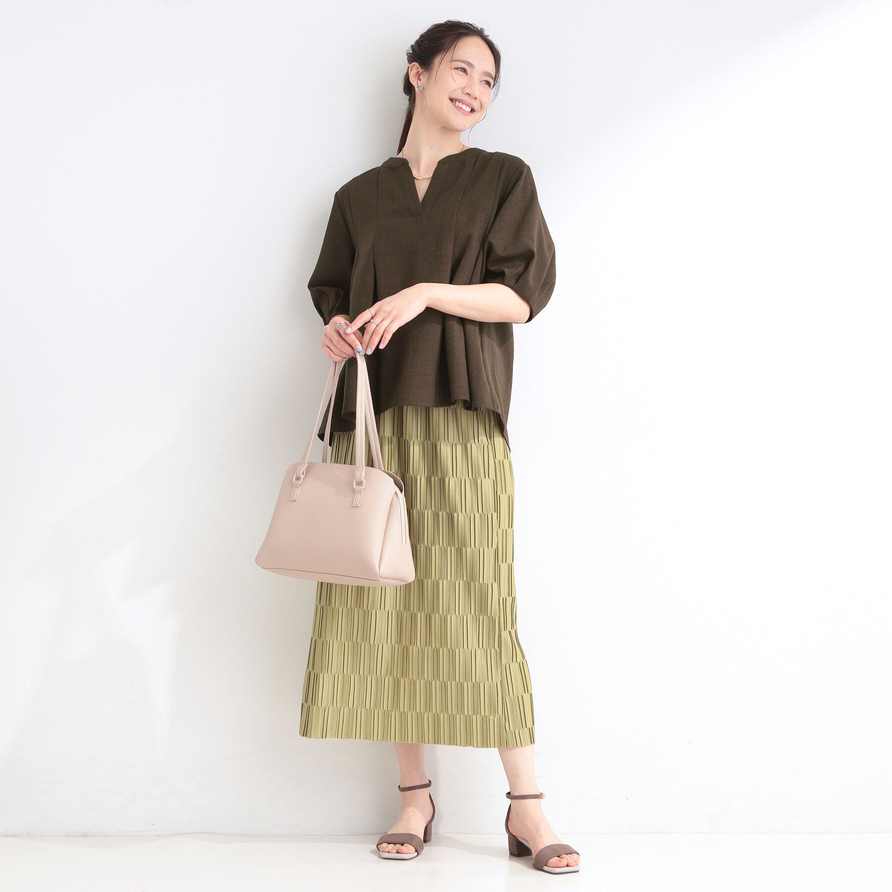 SHOO･LA･RUE「【洗濯後しわになりにくい/S-LL/インせず着られる】柄も選べる　1枚で決まる麻調5分袖ペプラムブラ」|シャツ・ブラウス|