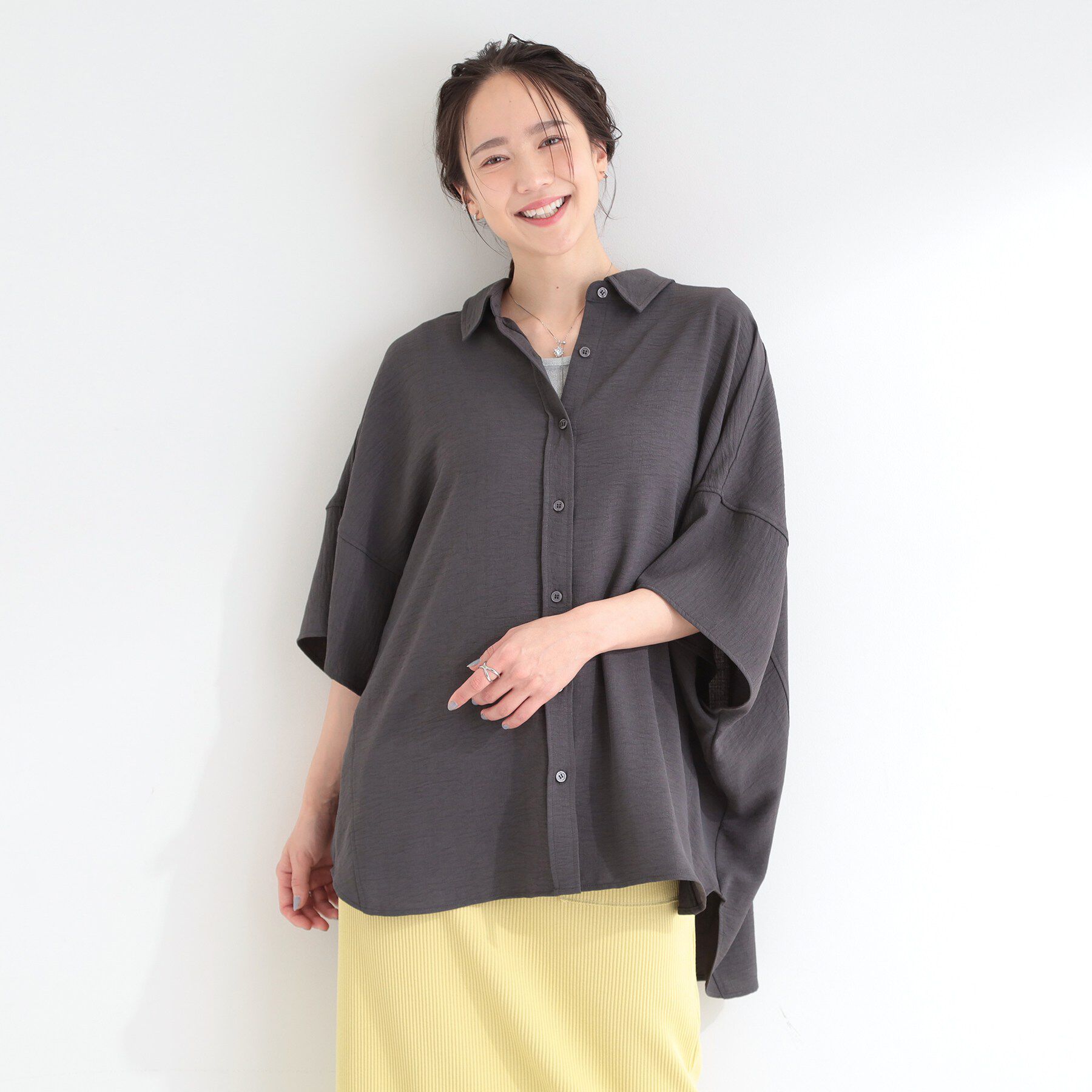 SHOO･LA･RUE「【洗濯後シワになりにくい/体型カバー】ポンチョ風ゆったりシャツ」|シャツ・ブラウス|