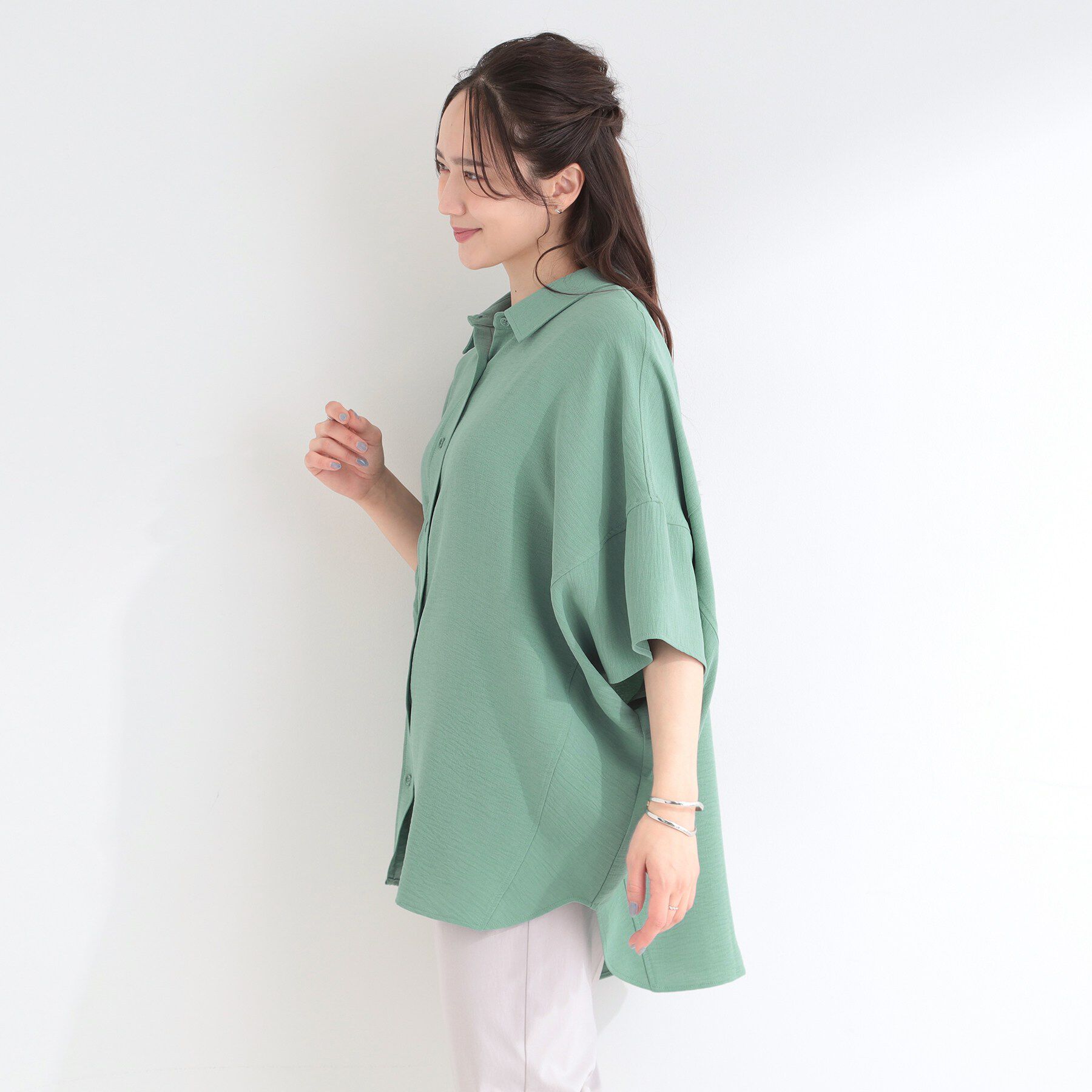 SHOO･LA･RUE「【洗濯後シワになりにくい/体型カバー】ポンチョ風ゆったりシャツ」|シャツ・ブラウス|