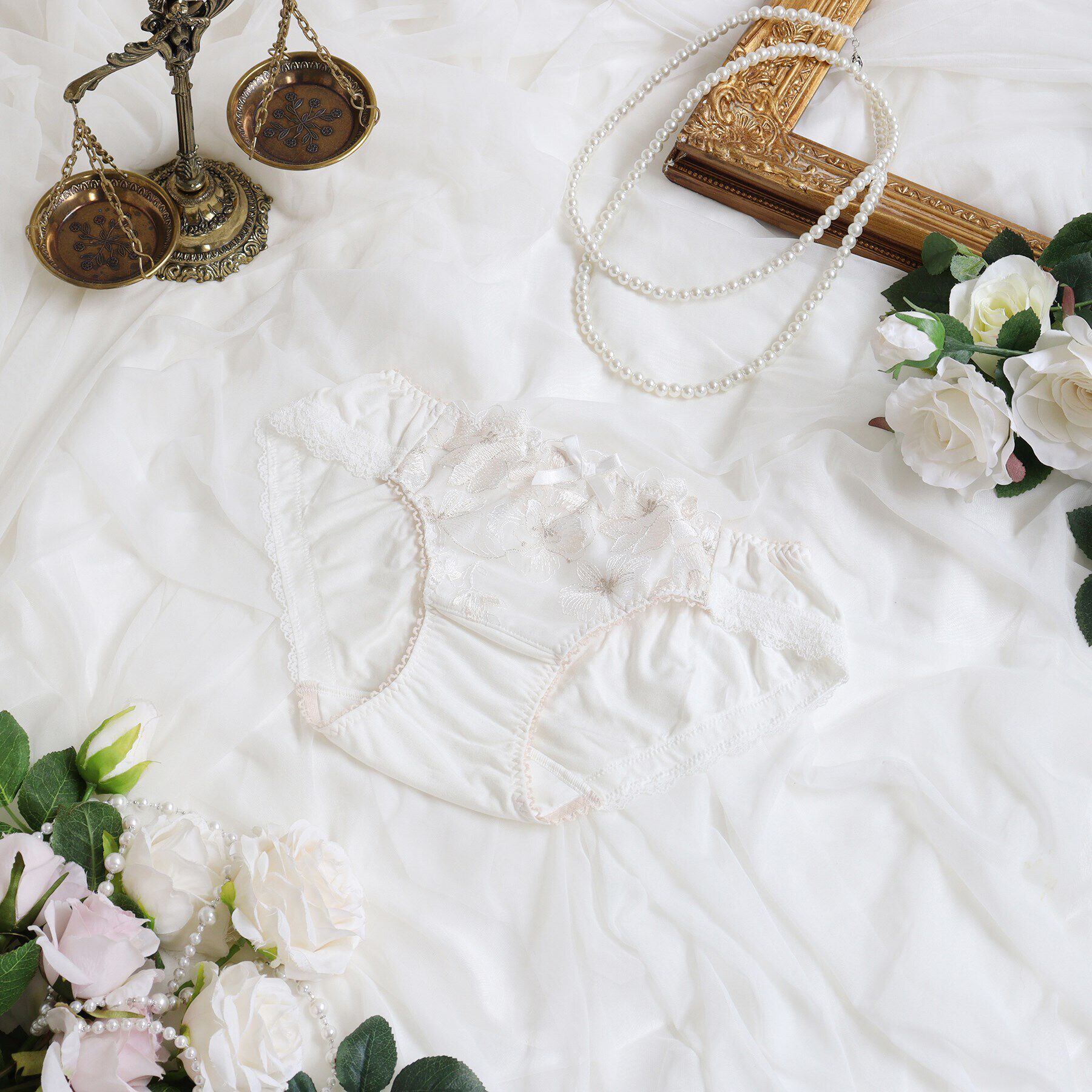 Risa Magli「アルメル サニタリーショーツ」|インナー|ホワイト(001)