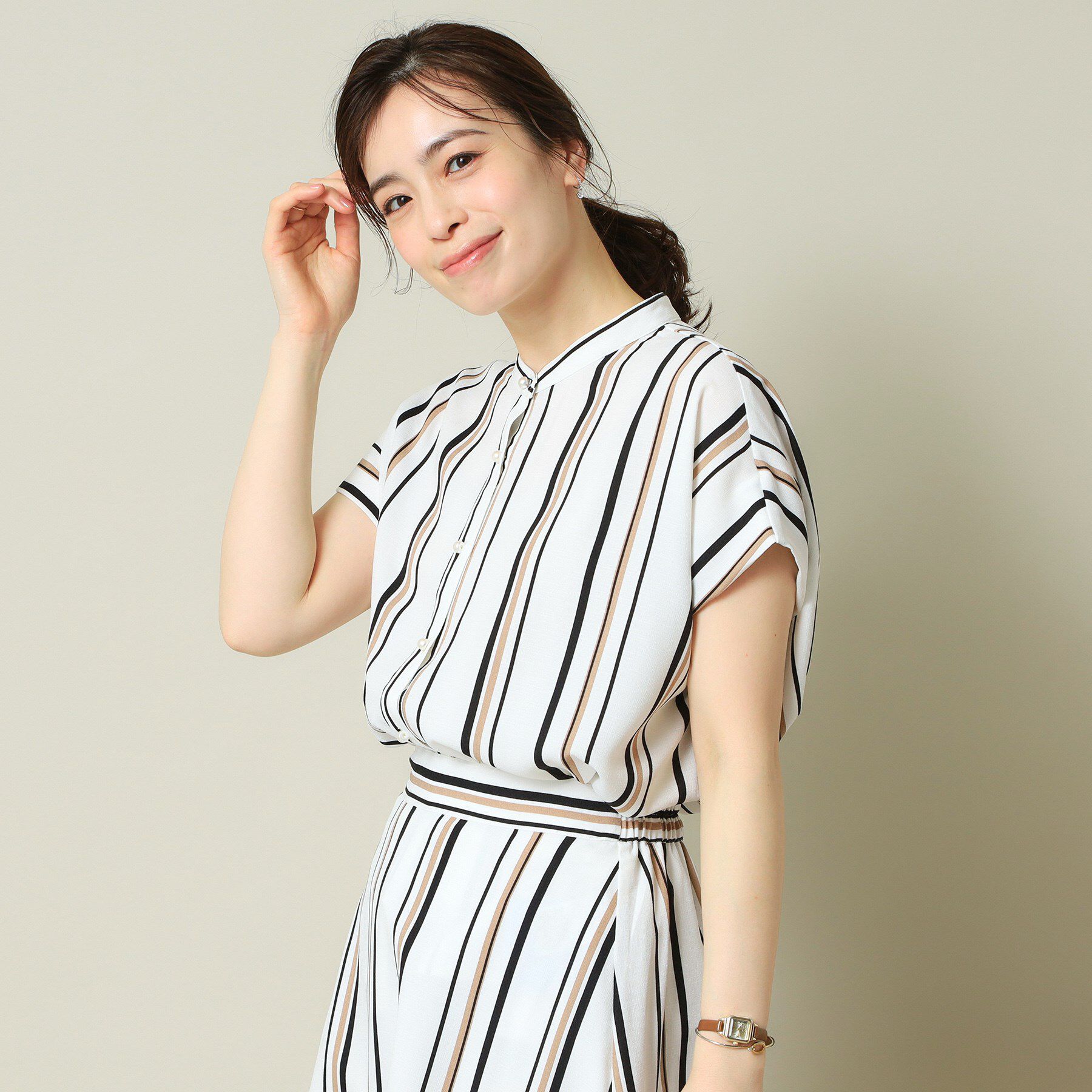 ITS&rsquo;DEMO「【UVケア／吸水速乾／洗濯機OK／冷感】麻調合繊タックブラウス＜ラク服シリーズ＞」|シャツ・ブラウス|