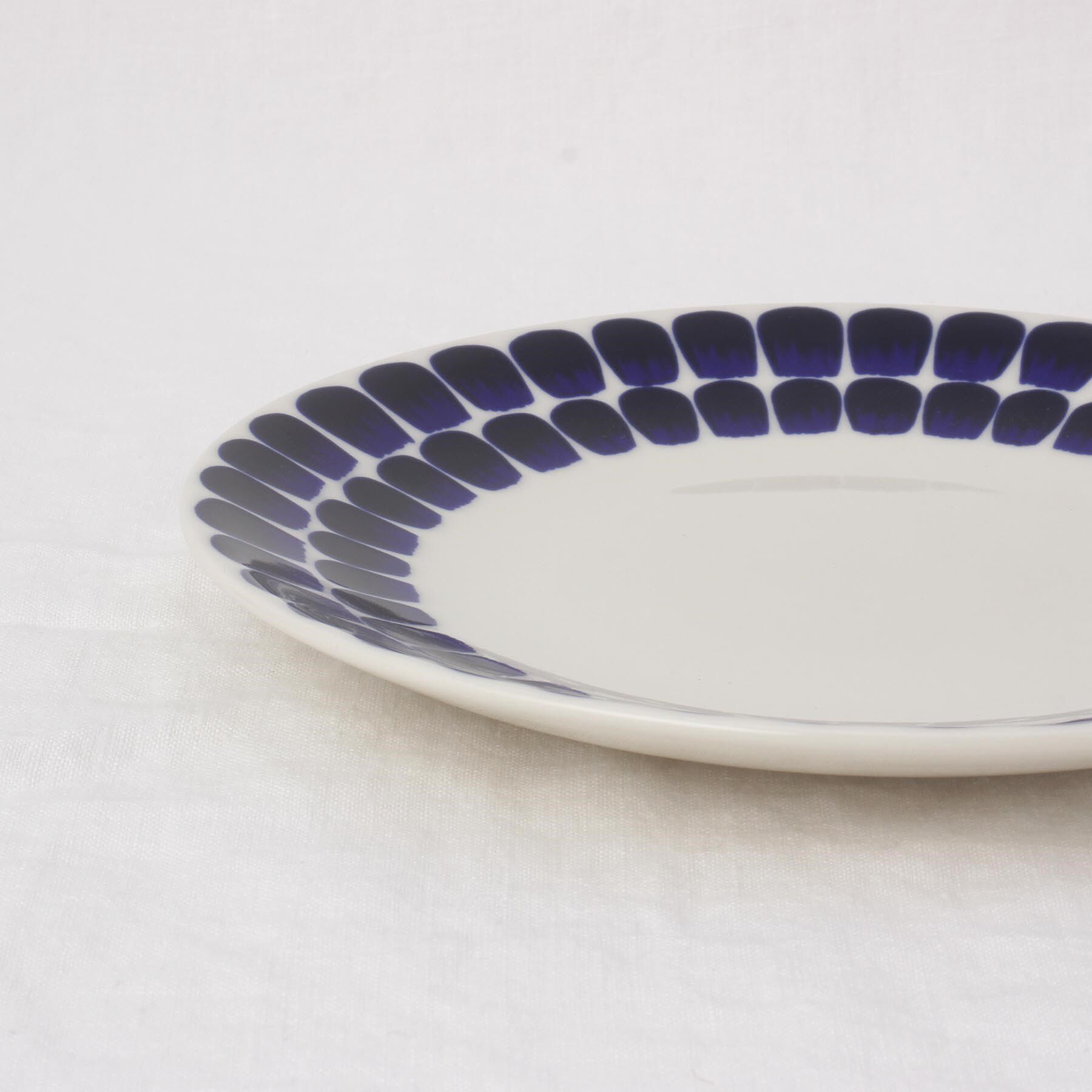 212 KITCHEN STORE「24h トゥオキオ プレート 20cm ＜ARABIA アラビア＞」|食器・キッチングッズ|