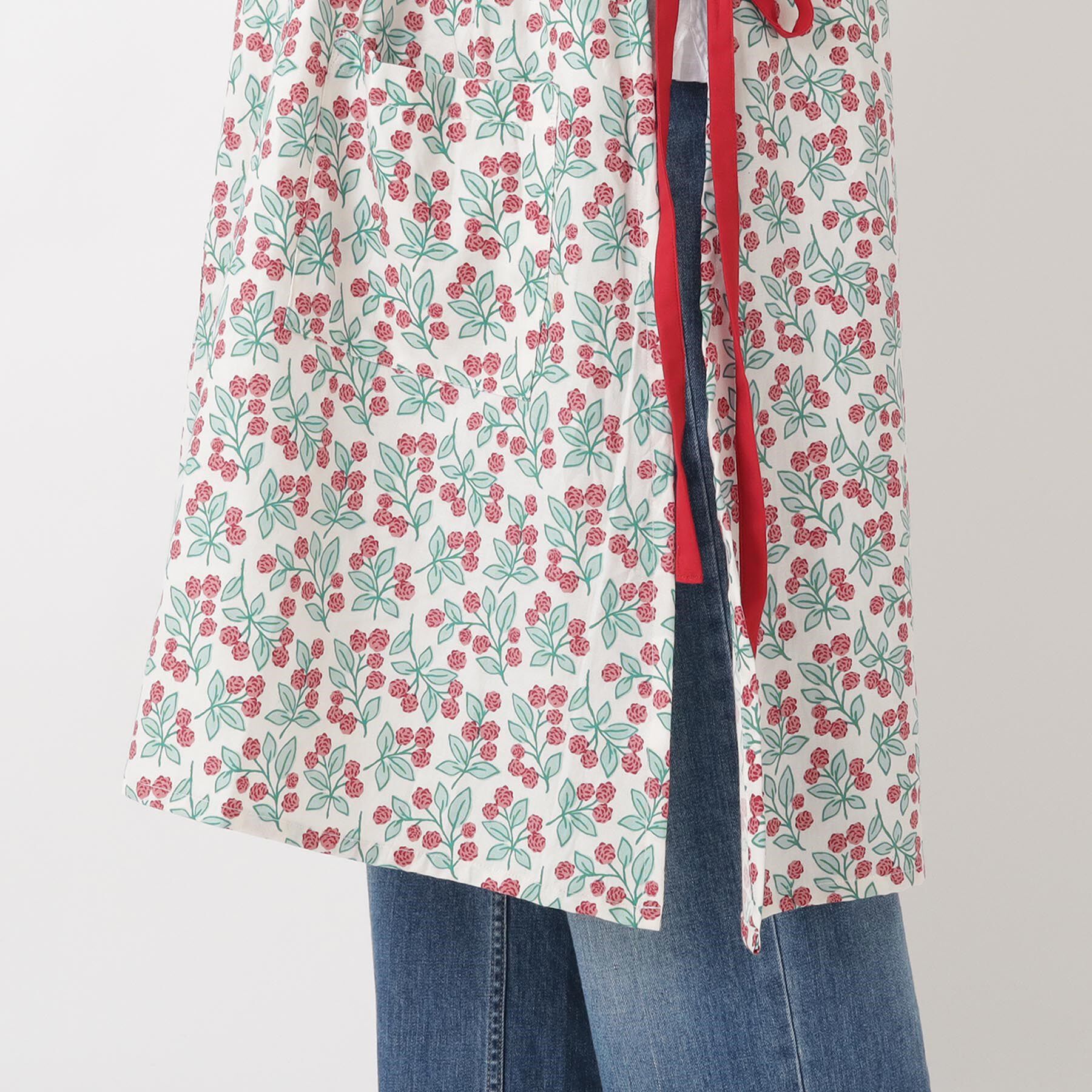 212 KITCHEN STORE「ベリーリーフエプロン RED」|食器・キッチングッズ|