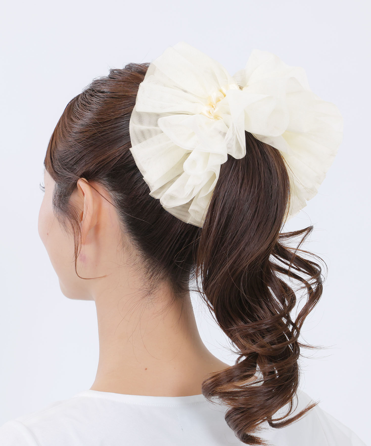 MARY QUANT「フラッフィーチュール シュシュ」|ヘアゴム・シュシュ|アイボリー