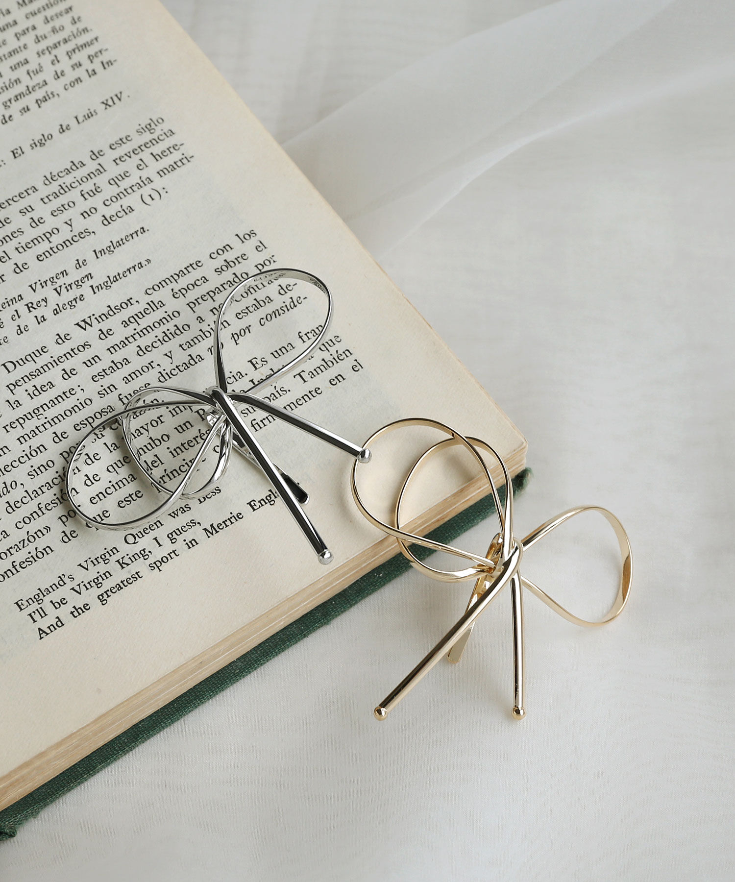  「レイヤードメタルリボンヘアカフ/ヘアフック」|その他|