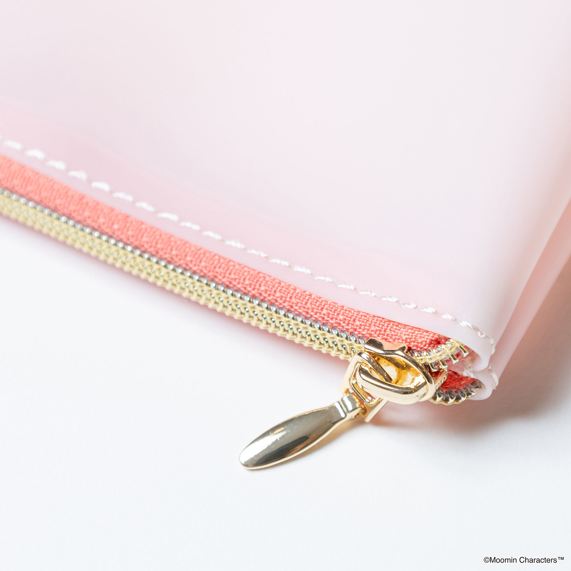  「MOOMIN COMIC MAT PVC フラットポーチ」|ポーチ|