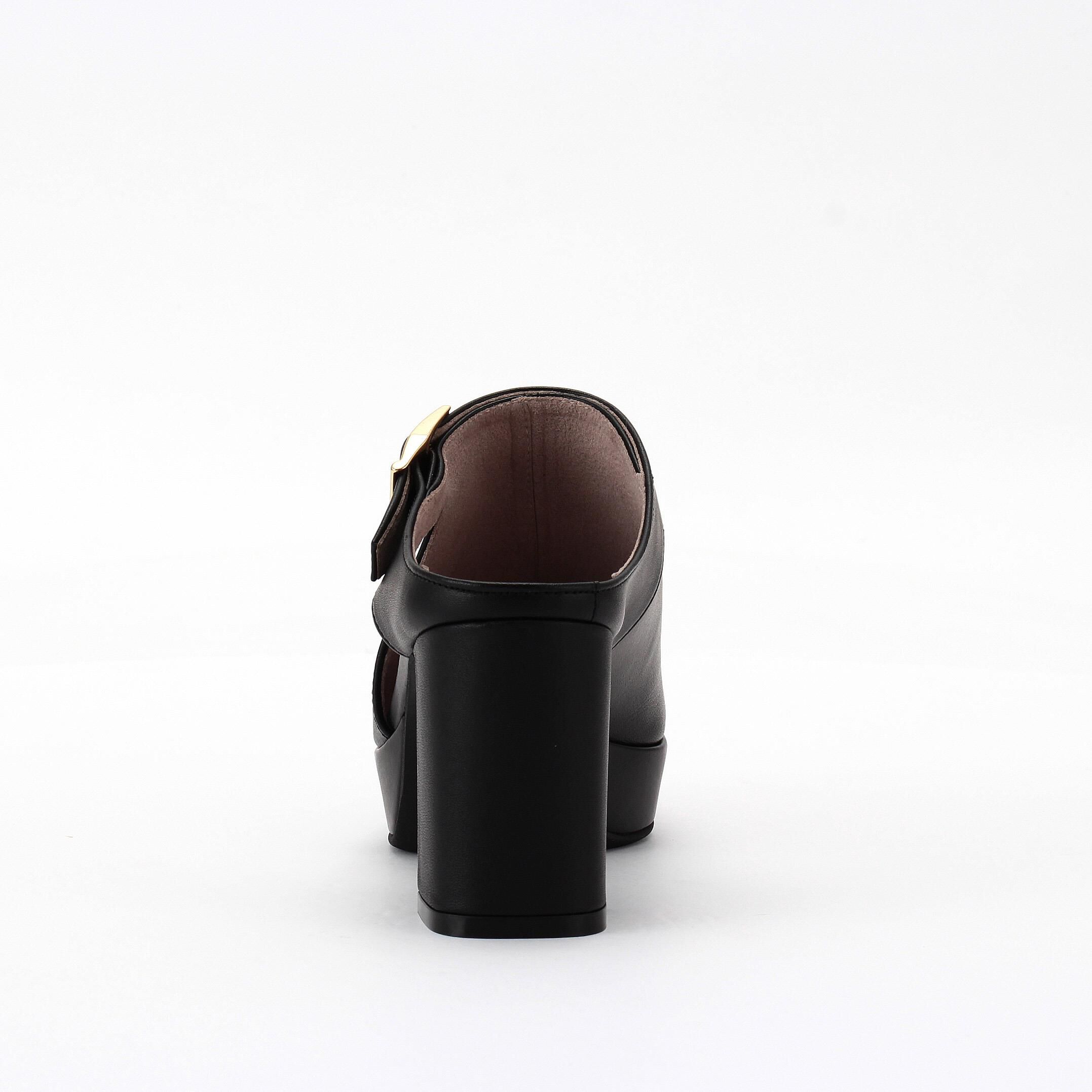 銀座かねまつ「【本革】【PREMIERE PORTE】厚底サボサンダル」|サンダル|