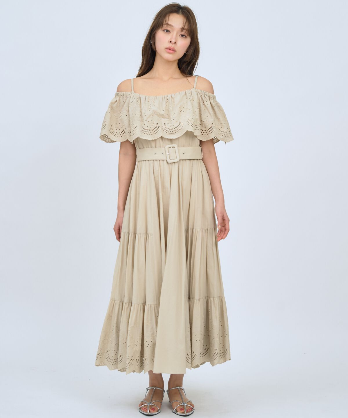 アンドクチュール「レースオフショルティアードワンピース」|ワンピース|