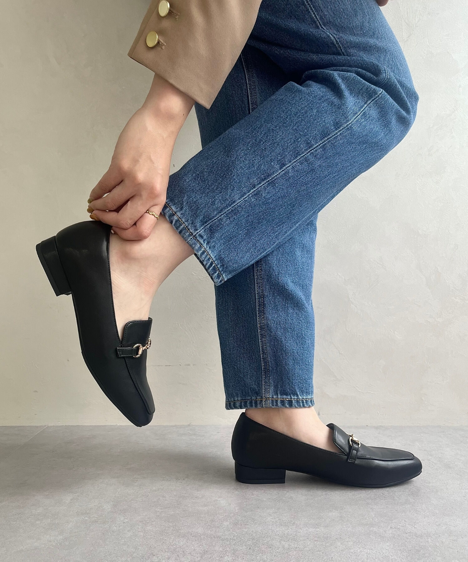 ORiental TRaffic「【跳べるパンプス/シリーズ累計１５０万足突破】スクエアトゥ ビット モチーフ  ローファー /R-3210」|パンプス|