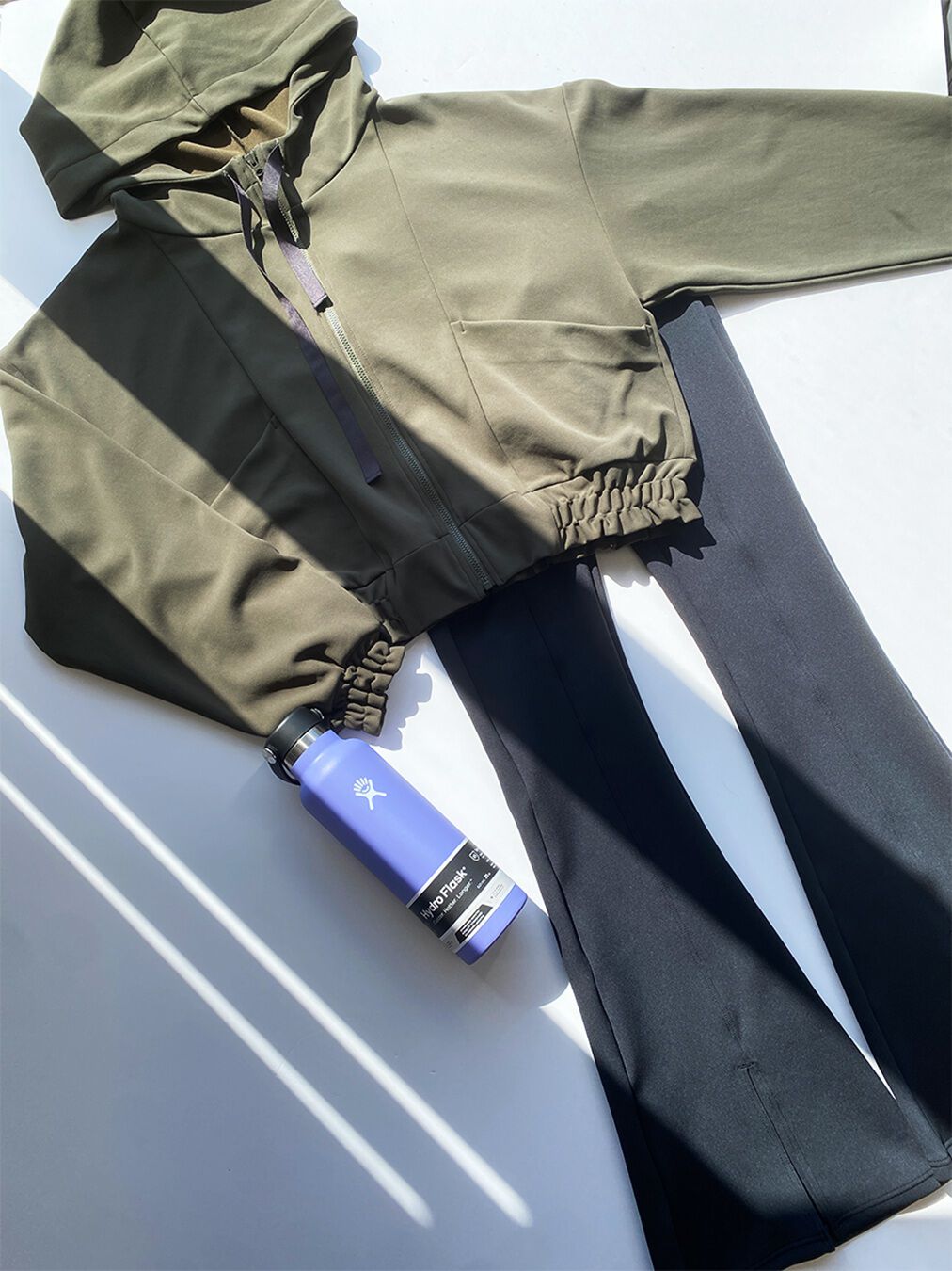 ALBOVE「美脚フレアデザインレギンス」|スポーツ|